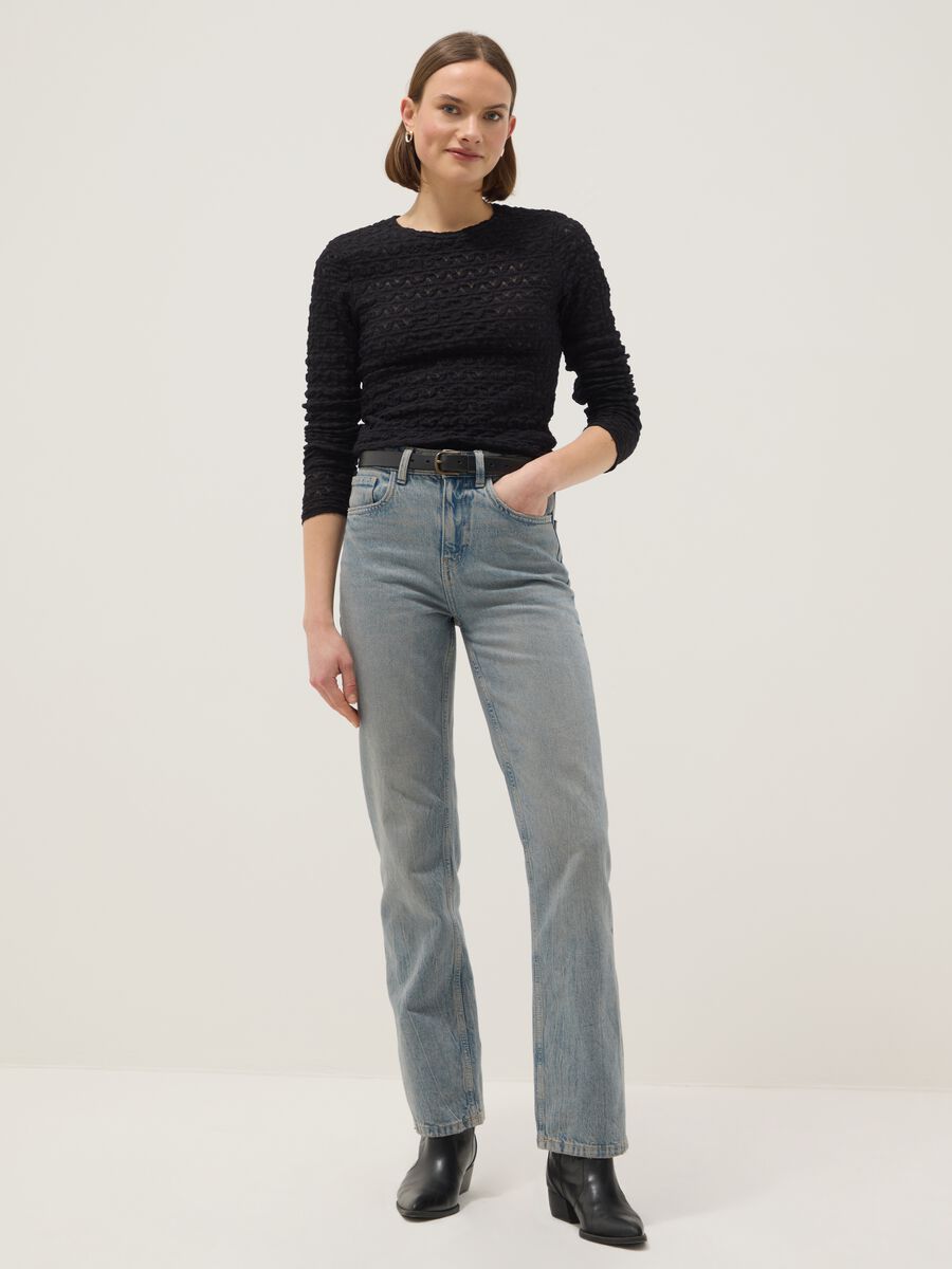 Maglia in misto cotone e viscosa nera regular fit con texture a maglia_1