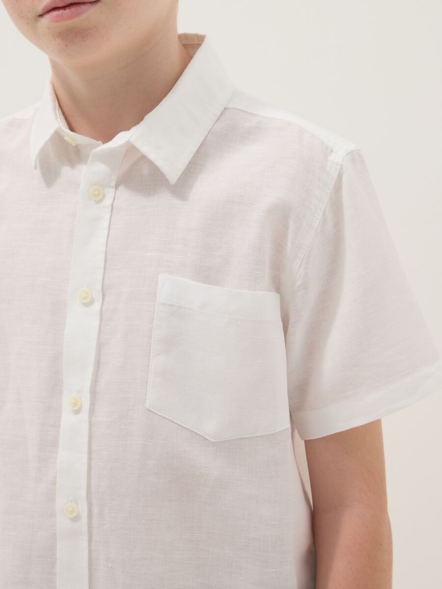 Camicia bianca in misto lino e cotone da ragazzo regular fit_2