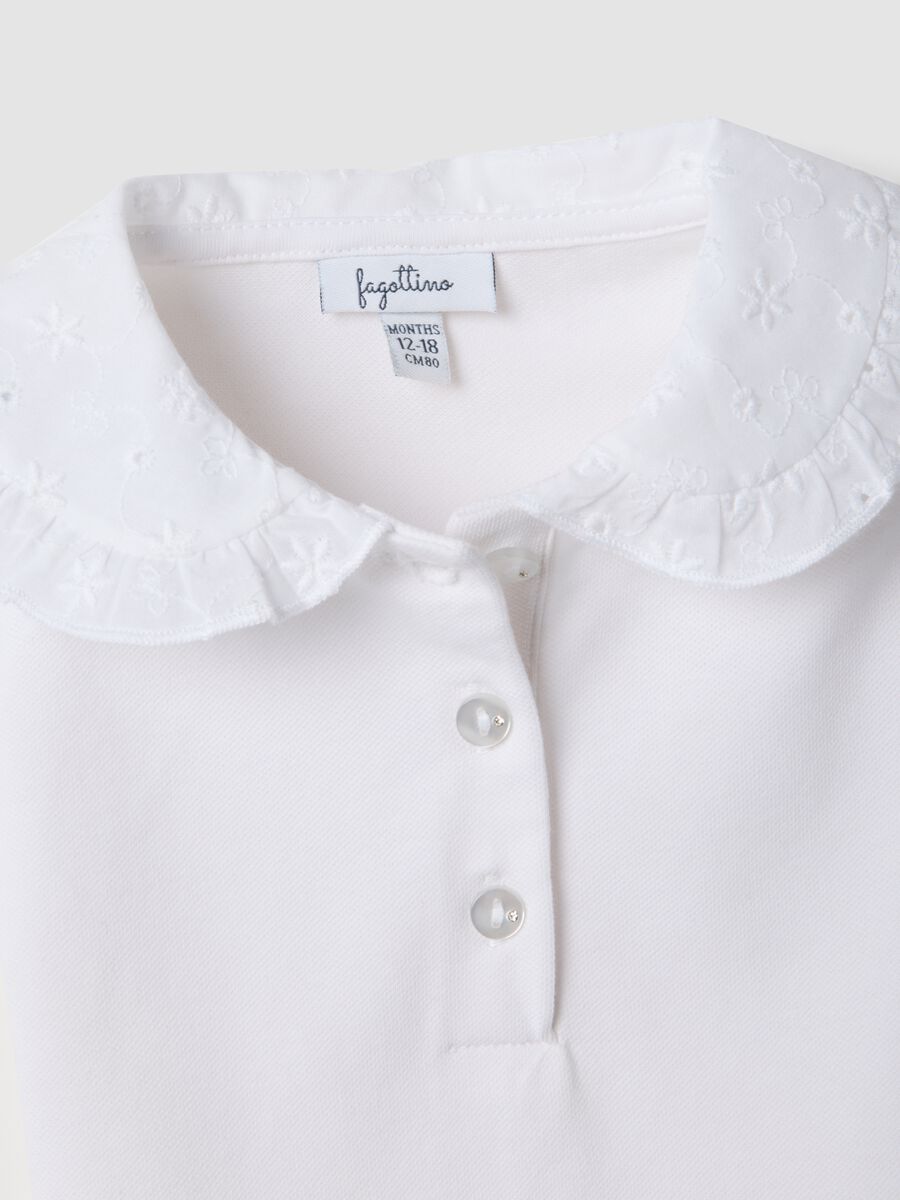 White short-sleeve stretch-cotton polo with ruffled collar_2