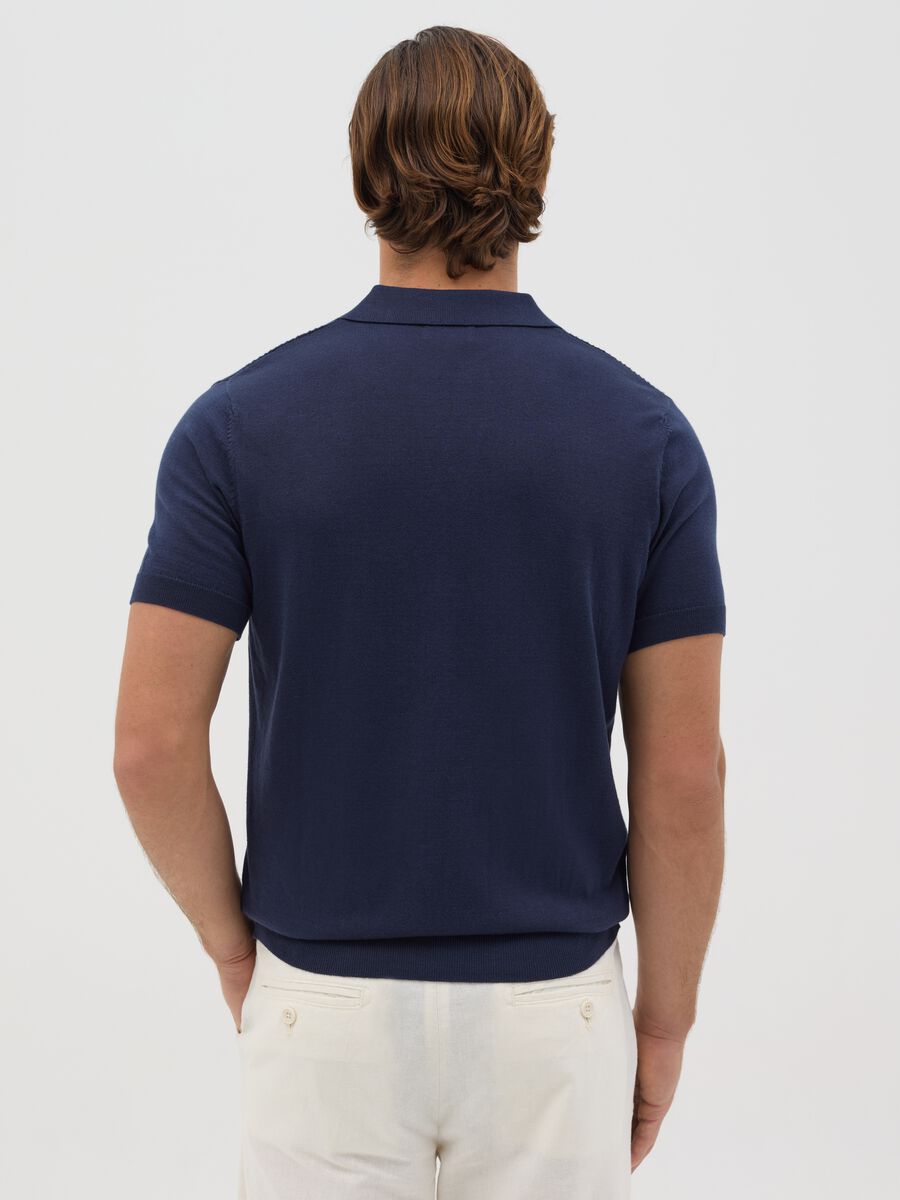 Blue polo shirt with jacquard weave_2