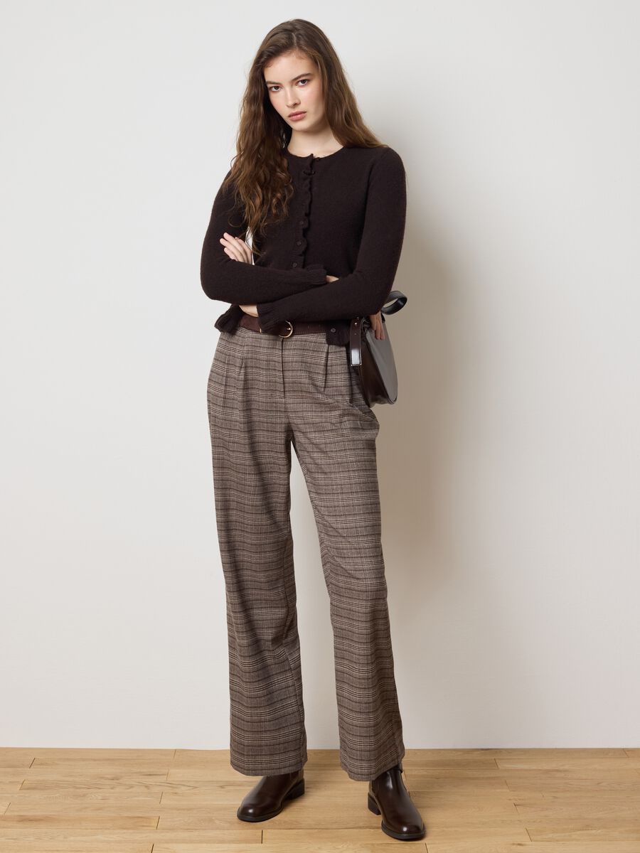 Cardigan marrone regular fit con bottoni_2