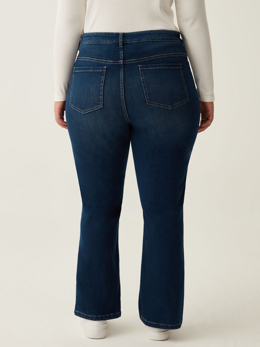 Jeans straight fit con scoloriture Curvy_2