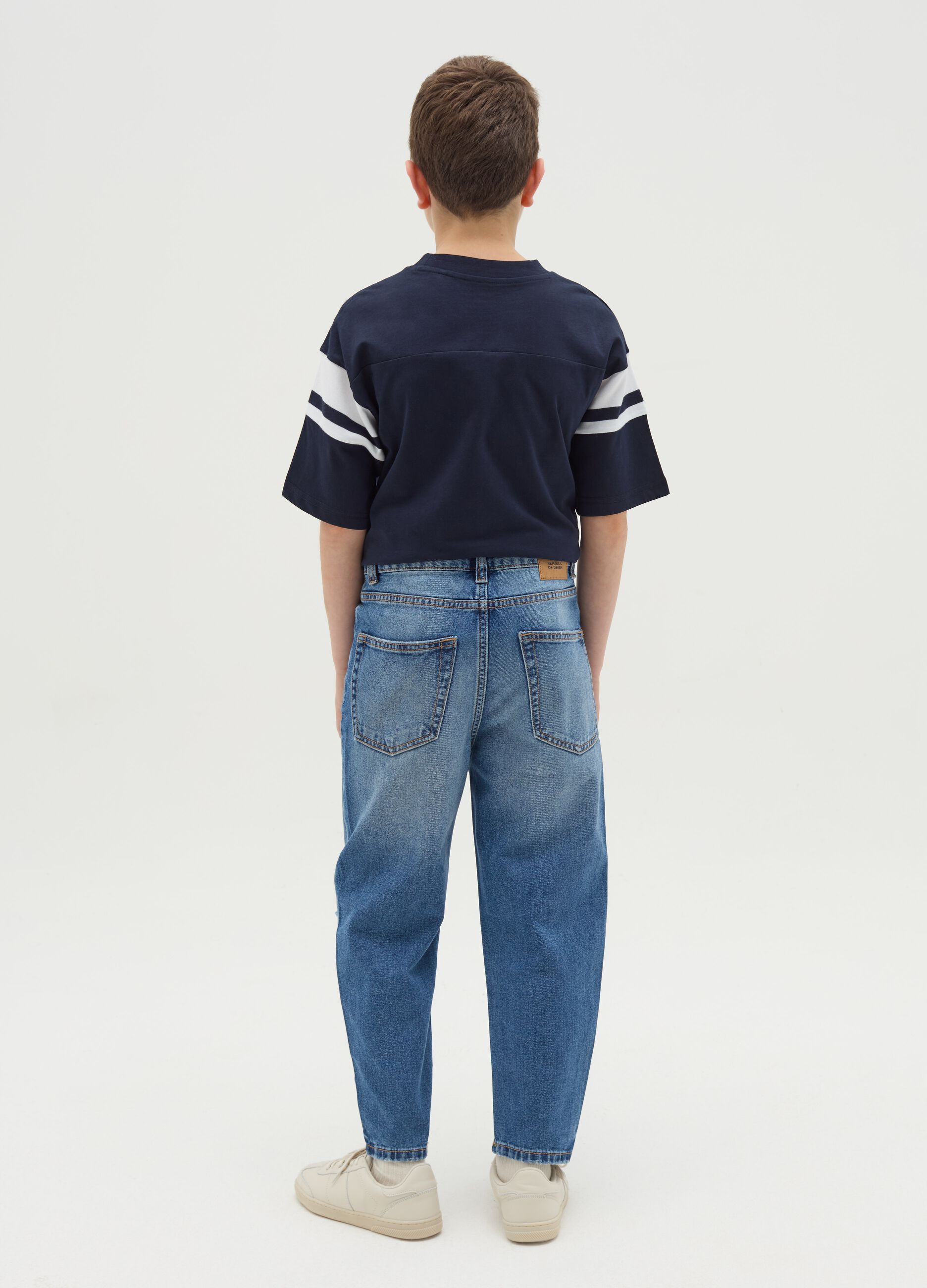 Baggy fit distressed jeans