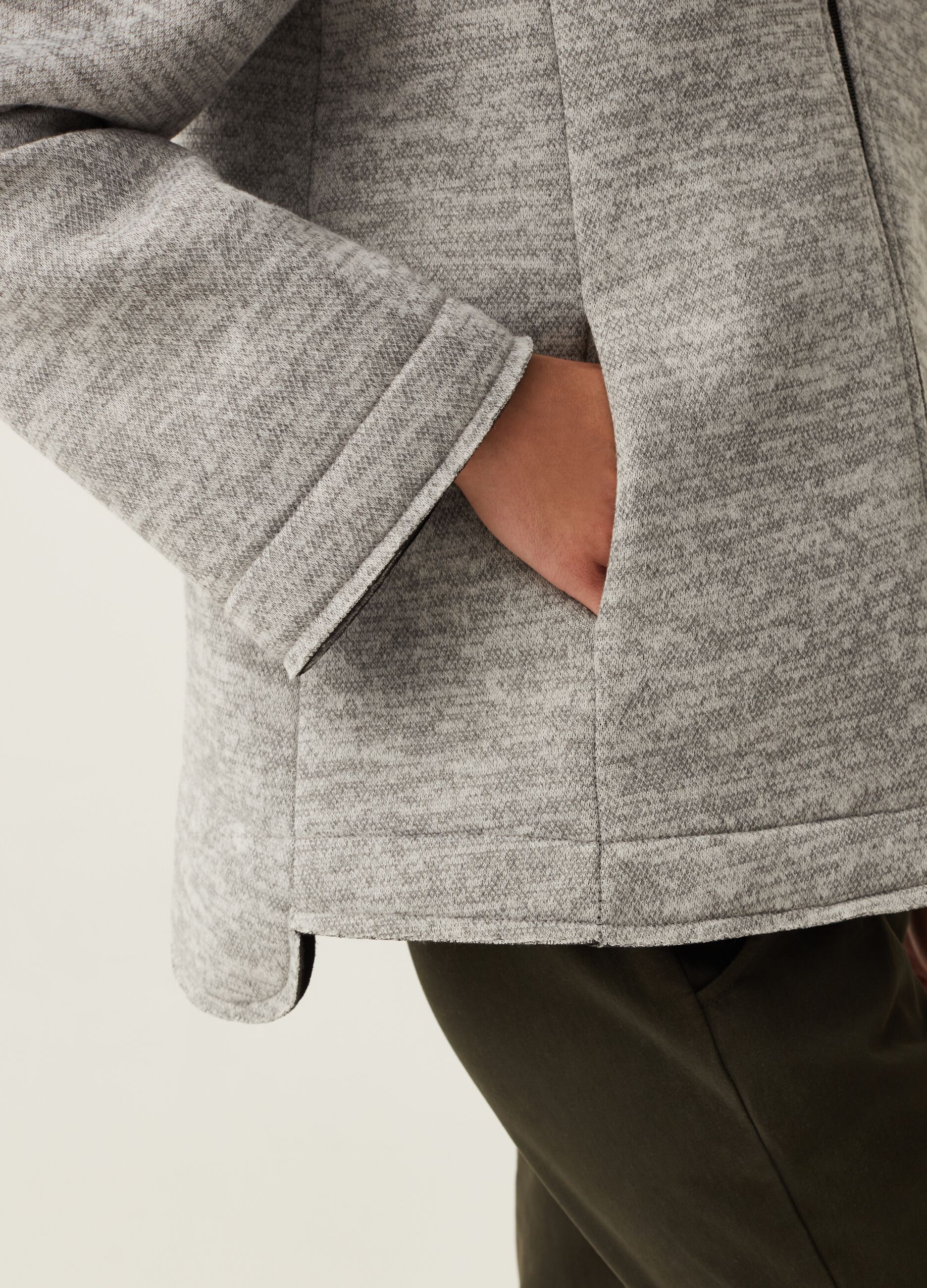 Giacca corta full-zip con cappuccio_1
