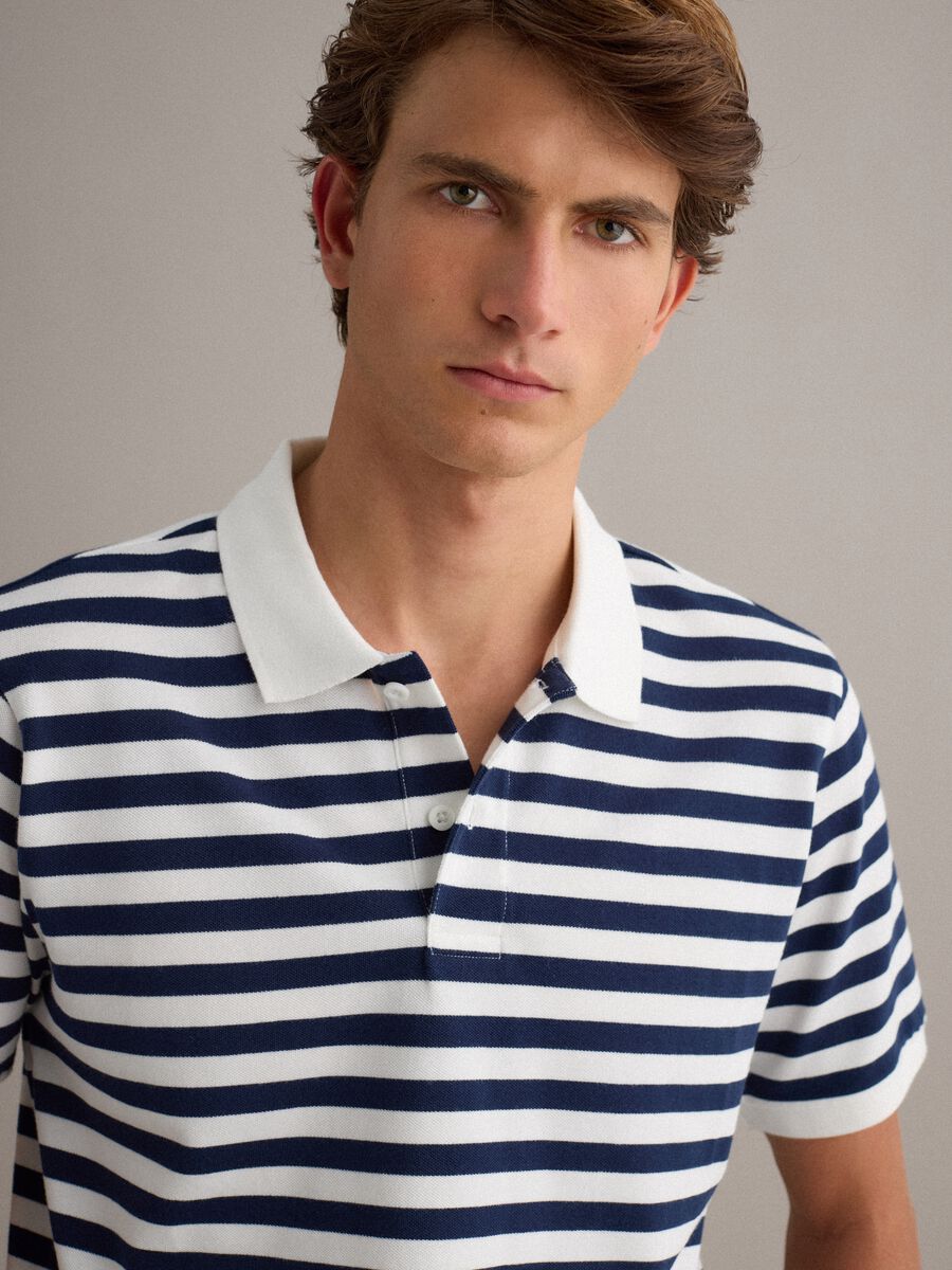 Polo blu e bianca a righe in puro cotone regular fit_0