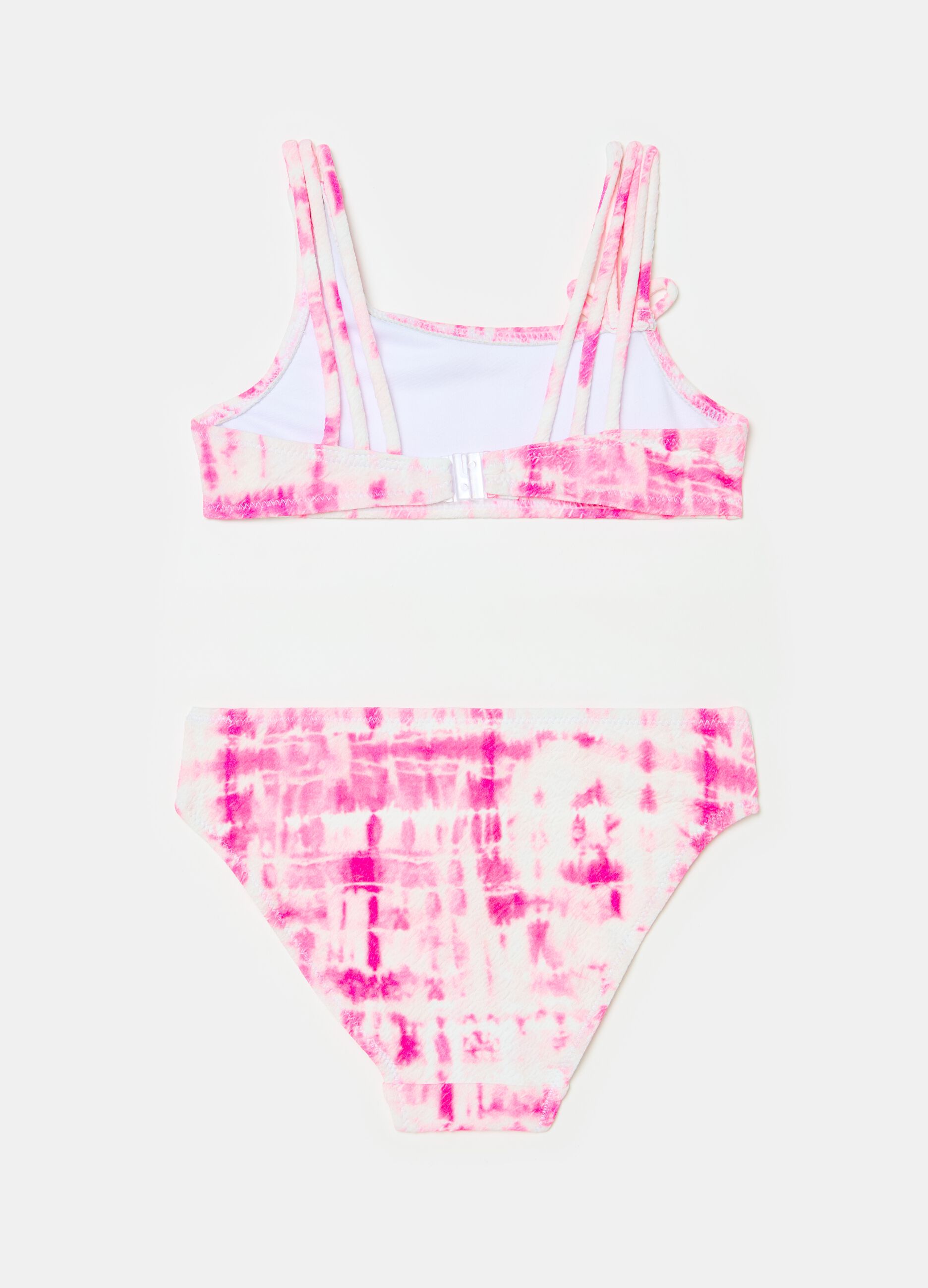 Bikini with tie-dye pattern