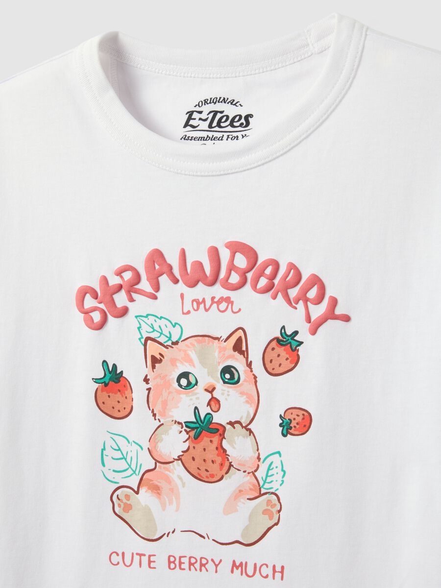 White pure cotton T-shirt regular fit with cat and strawberries print_5