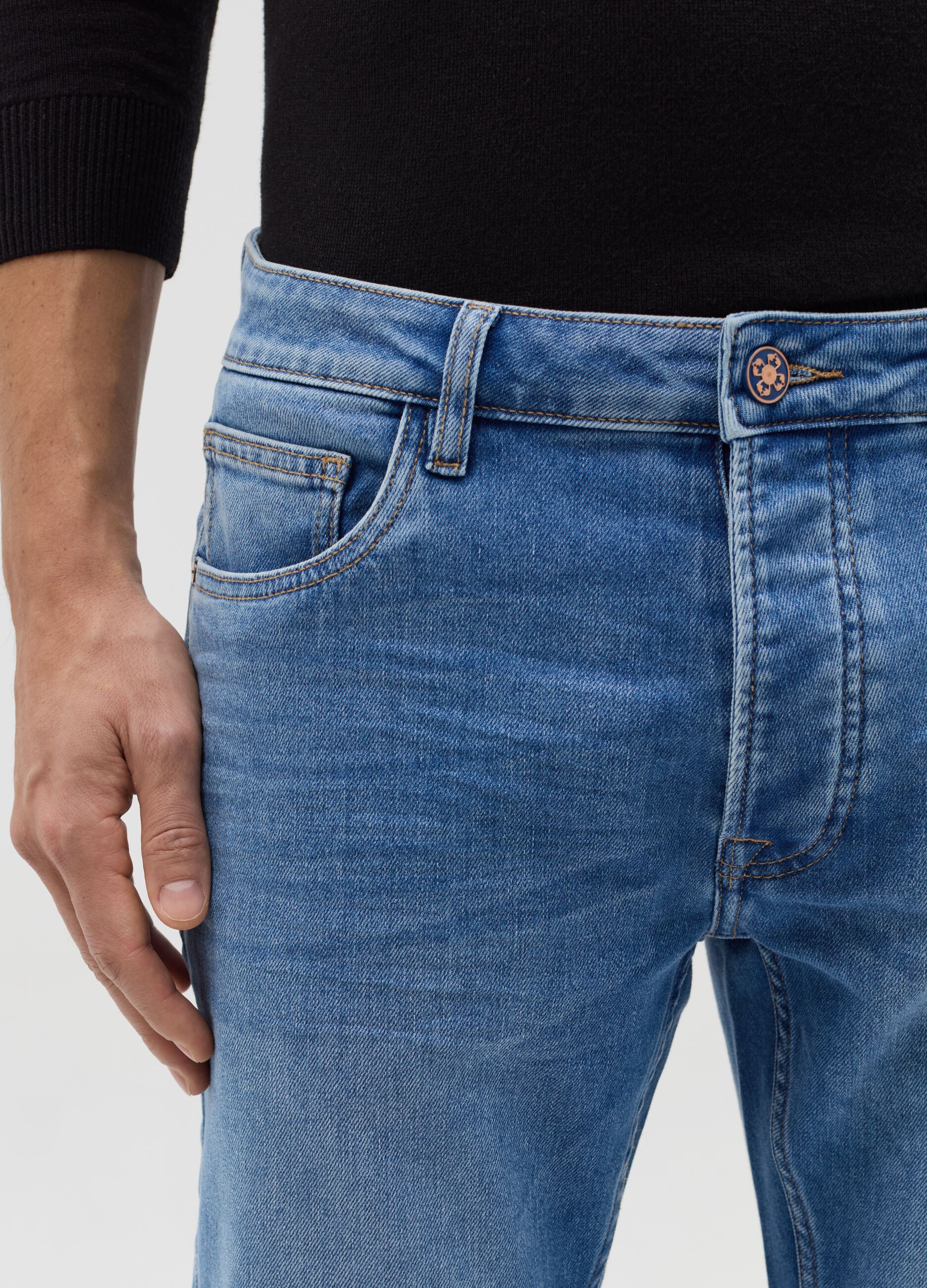 Slim-fit stretch jeans