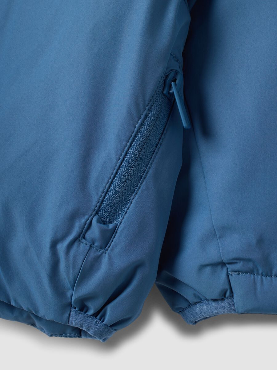 Blue water-repellent hooded jacket with zip, regular fit for boys_2