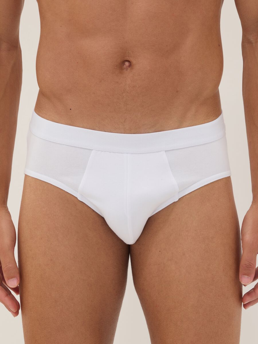 3-pack of white organic cotton briefs_1