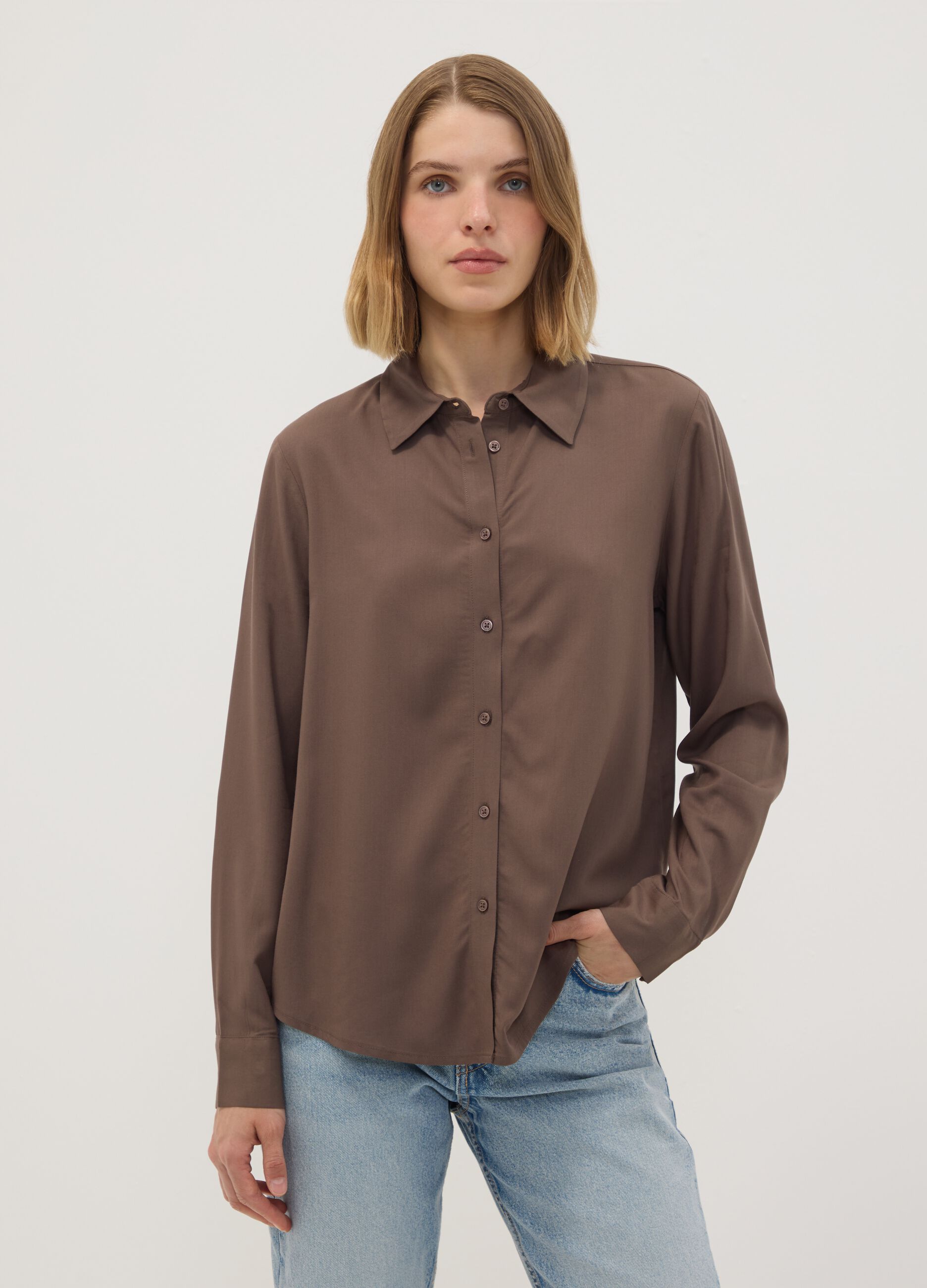 Camicia marrone in pura viscosa regular fit