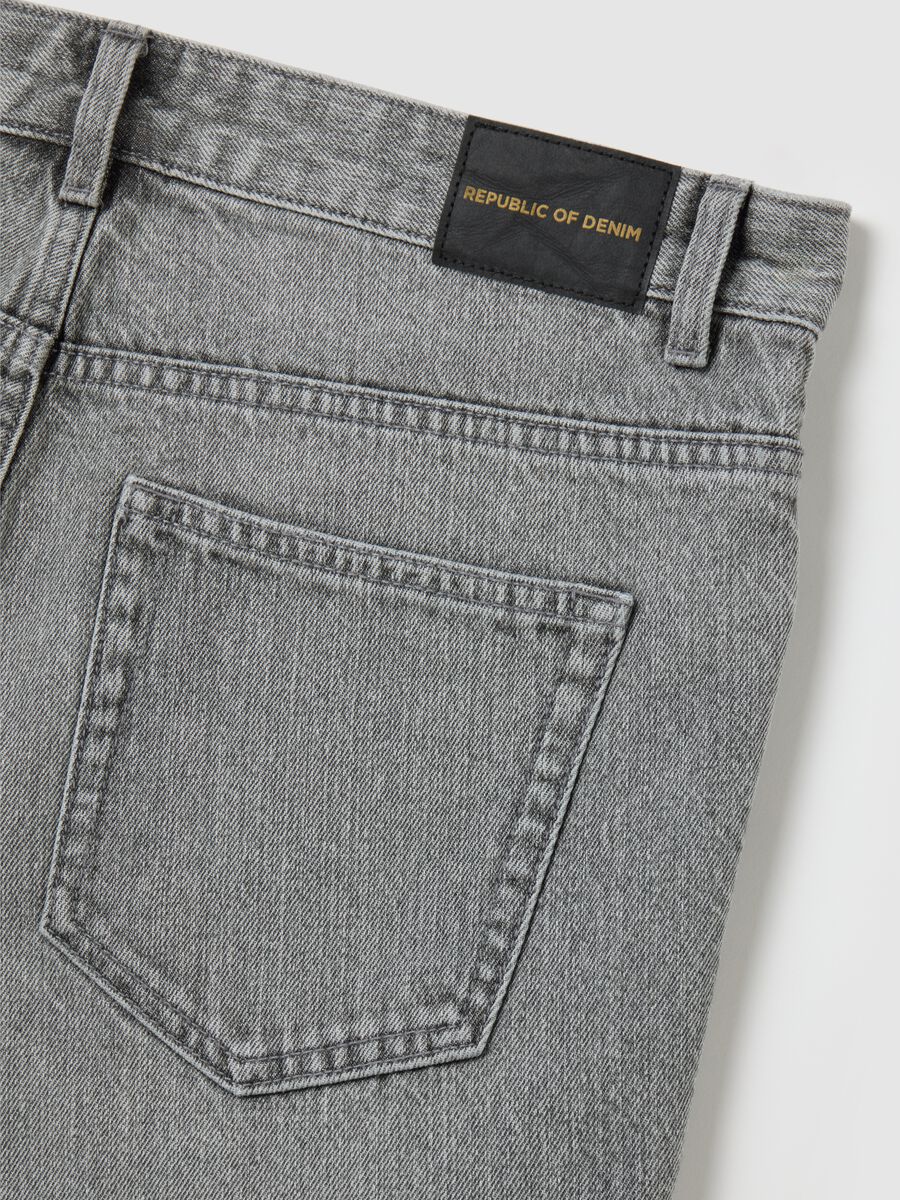 Men's grey slim fit pure cotton shorts_1