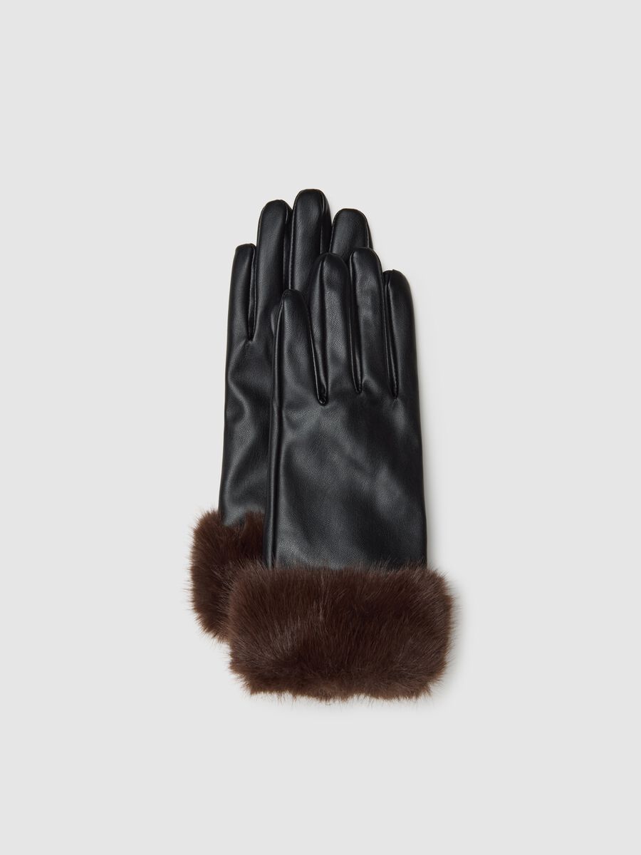 Black Gloves_0