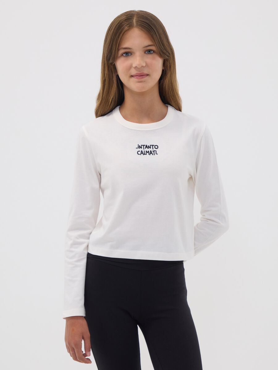 T-shirt bianca in puro cotone organico con scritta frontale per ragazza_1