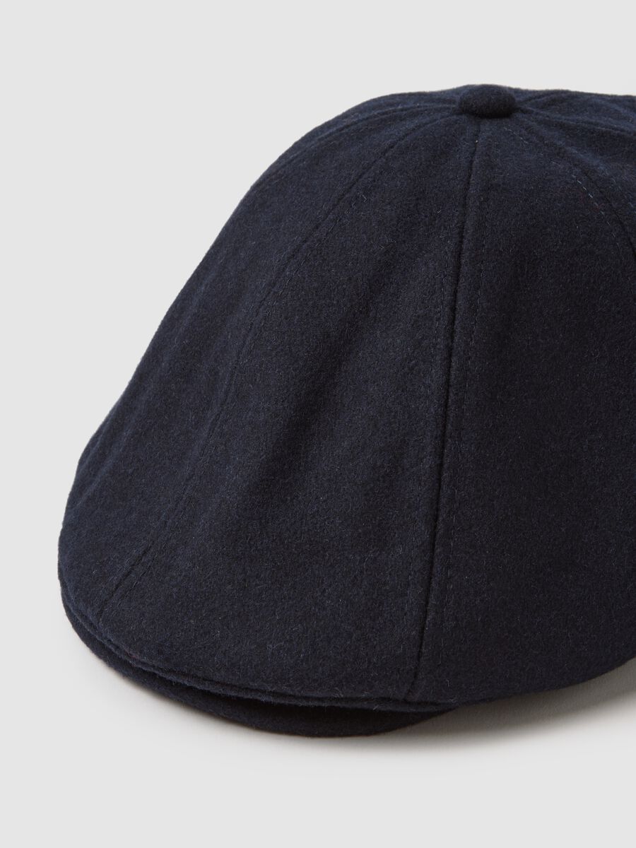 Cappello blu in misto lana_1
