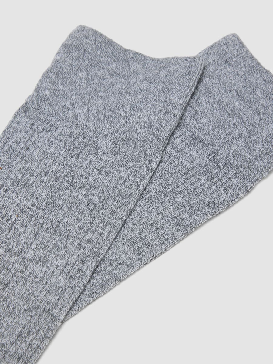 Calze grigie lunghe in misto cotone e lino elasticizzato_2