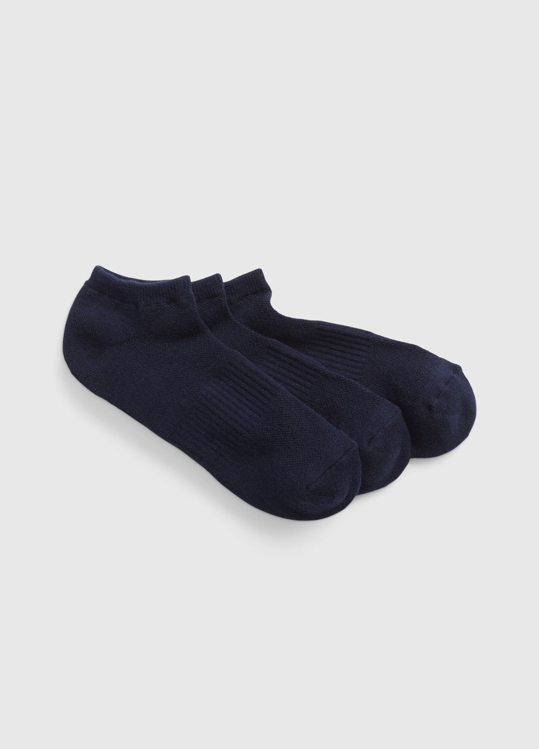 Three-pack stretch shoe liners