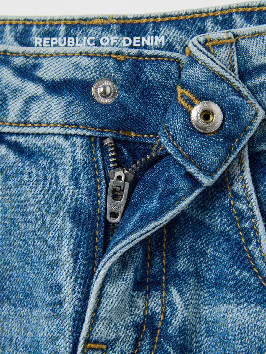 Jeans da bambino in denim loose fit_2