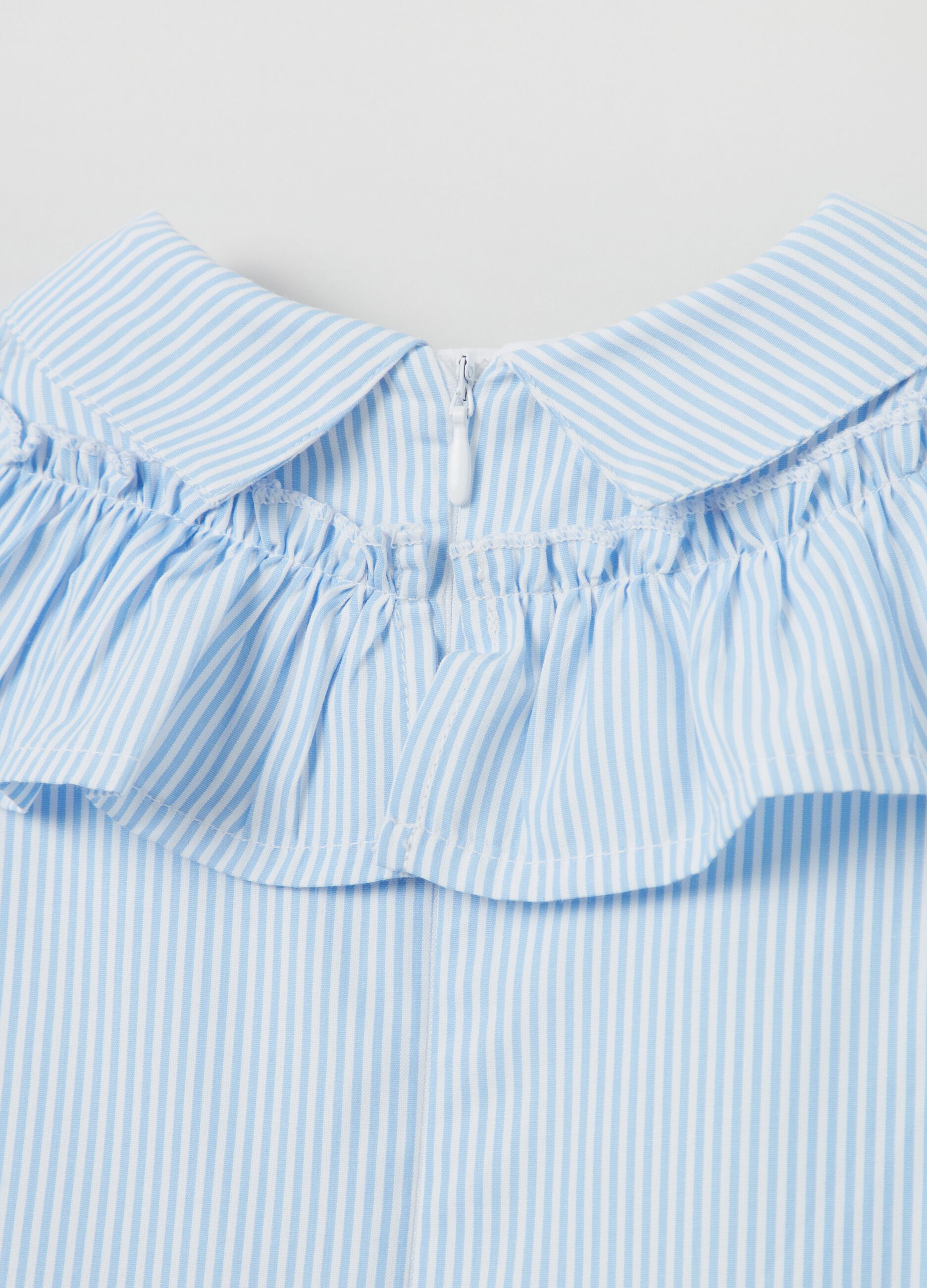 Vestito smanicato a righe con rouche _2