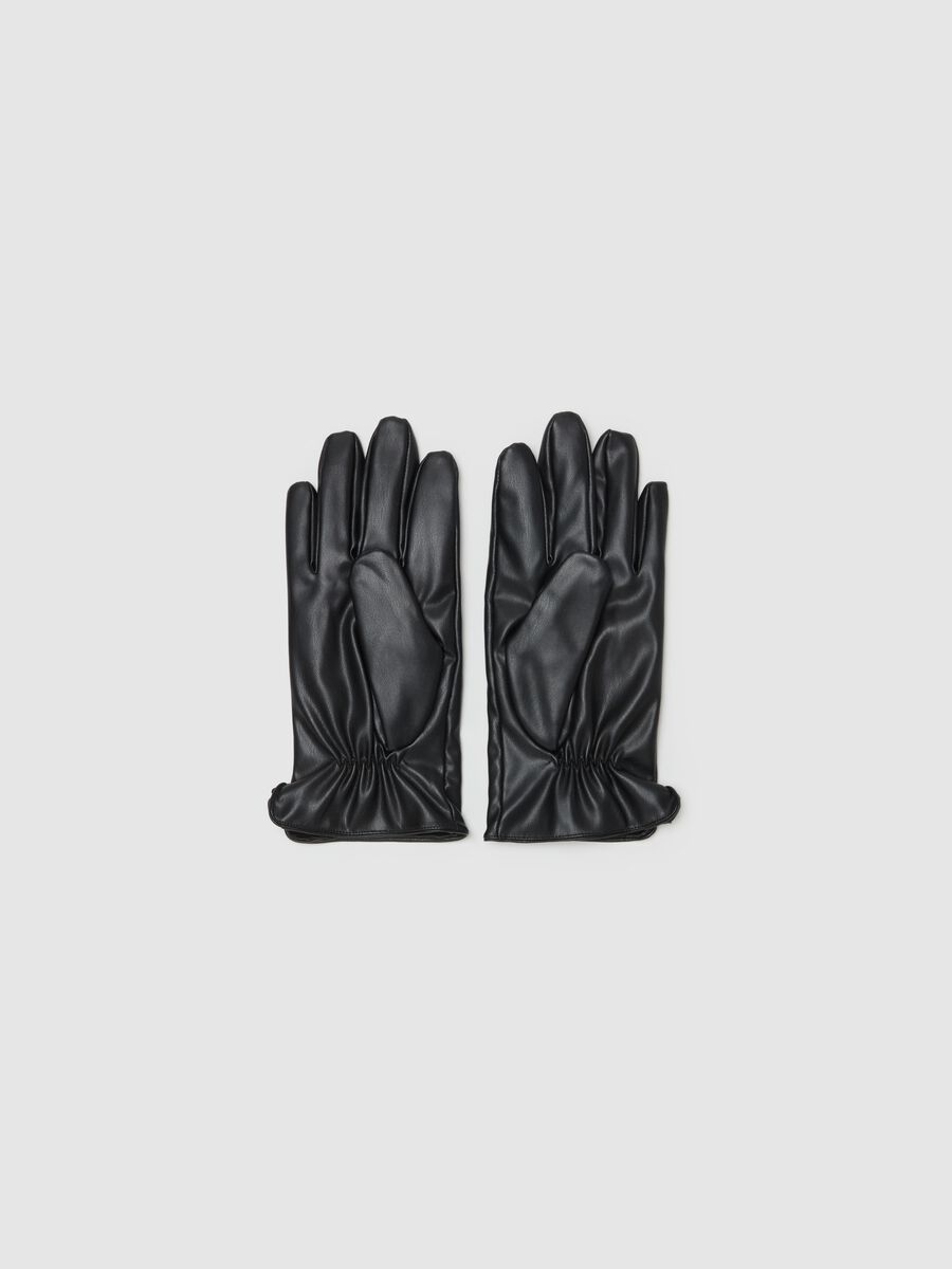 Glossy effect gloves_2