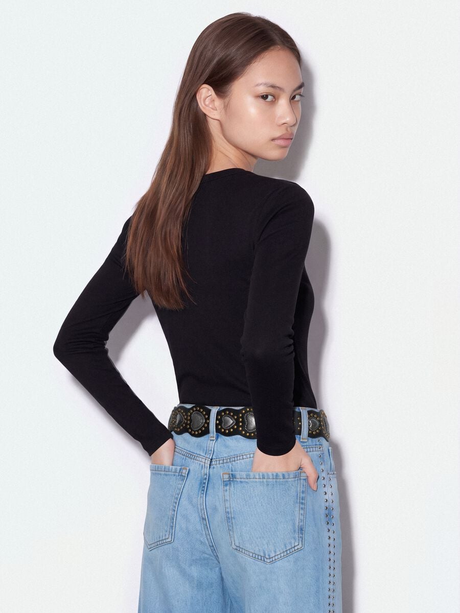 Black pure cotton T-shirt with chest lettering_3