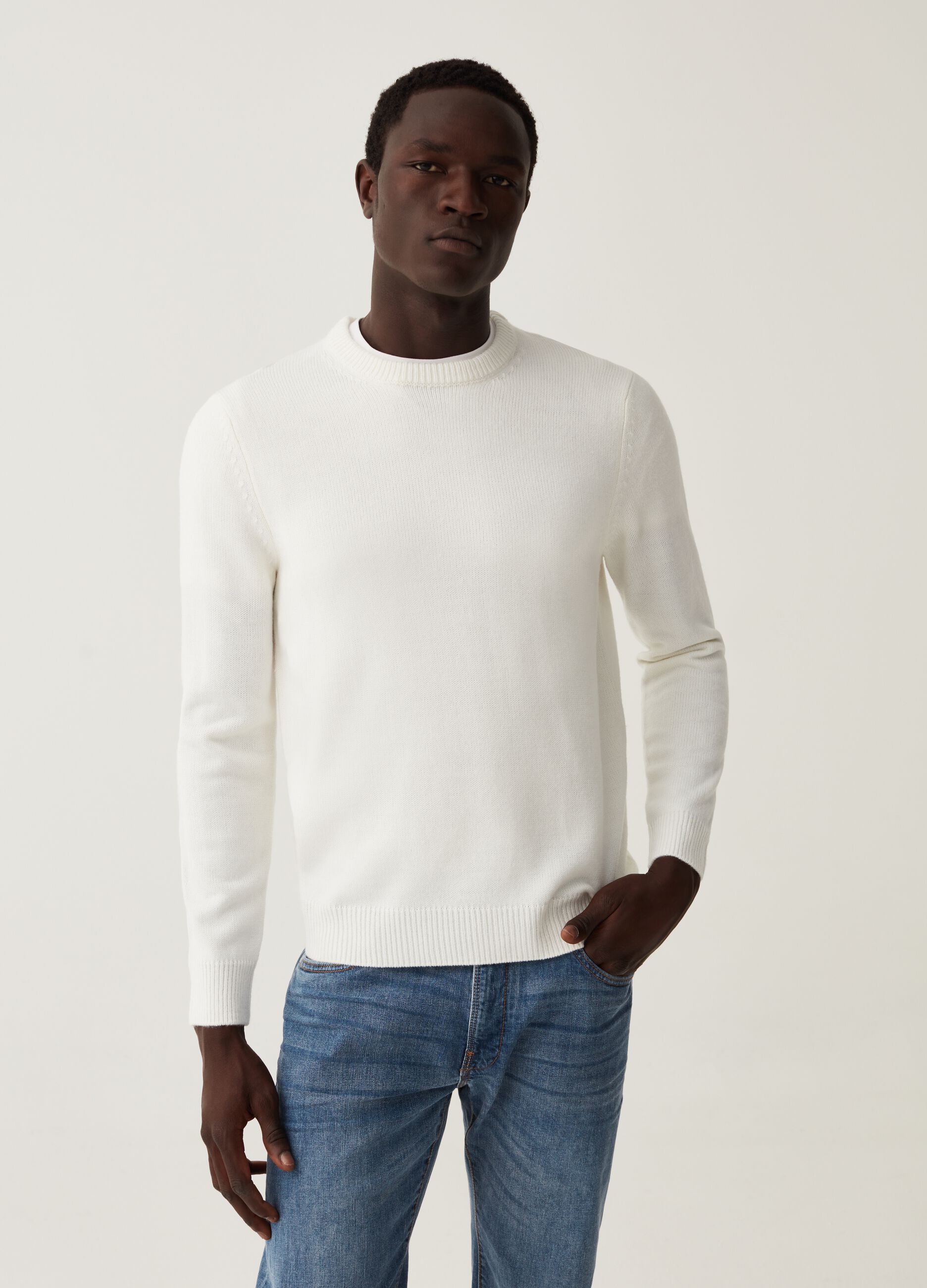 Pullover con scollo rotondo