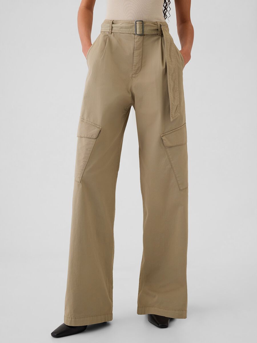 Cargo trousers in stretch twill with belt_1