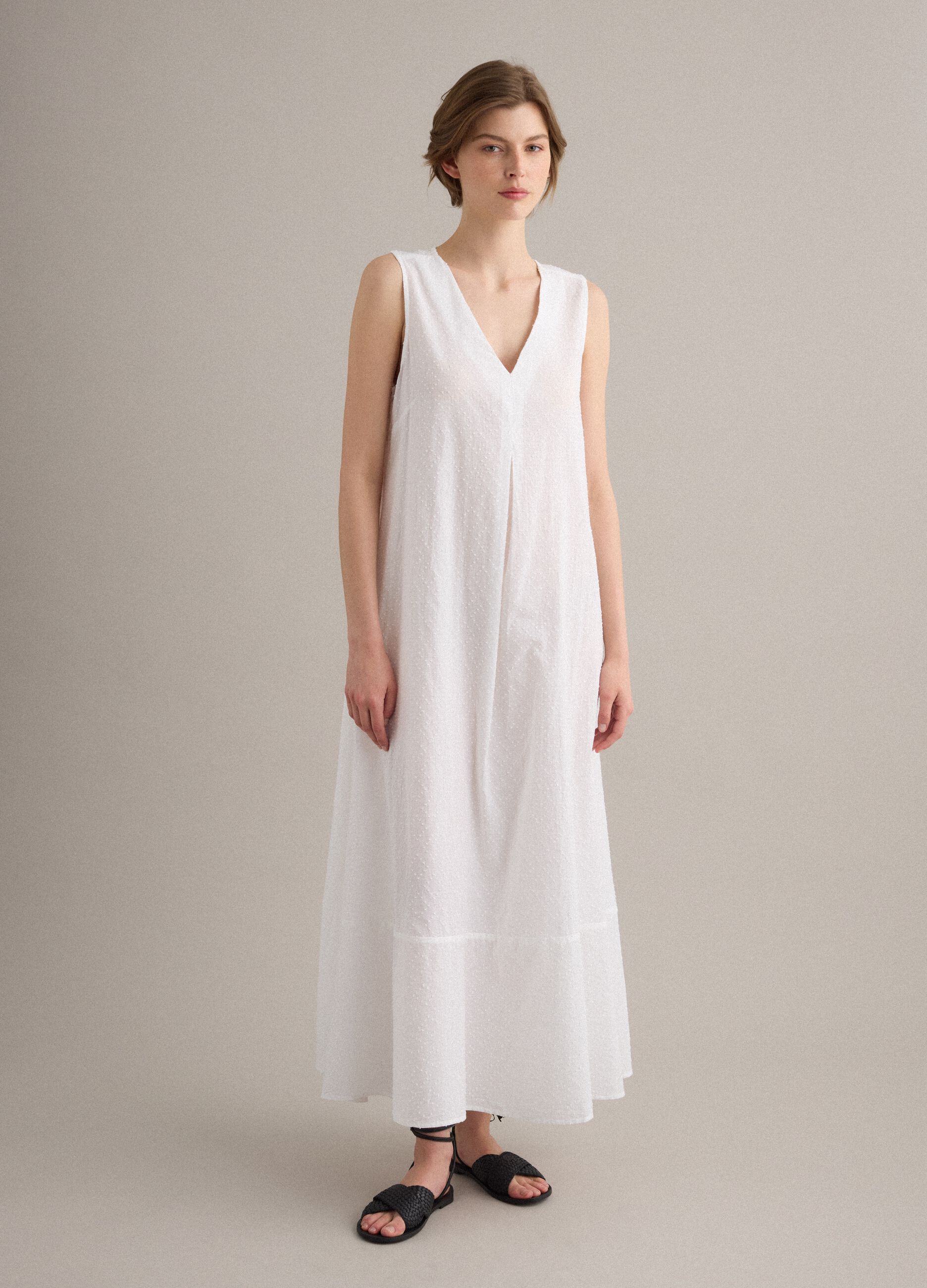 White maxi dress in pure cotton