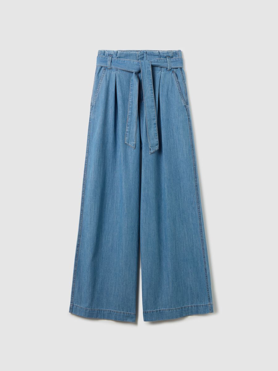 Fluid trousers in denim with darts_4