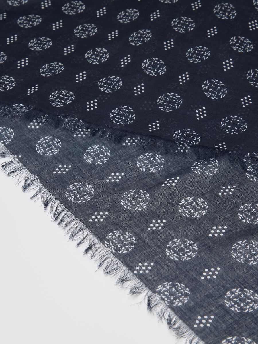 Blue cotton scarf with print_2