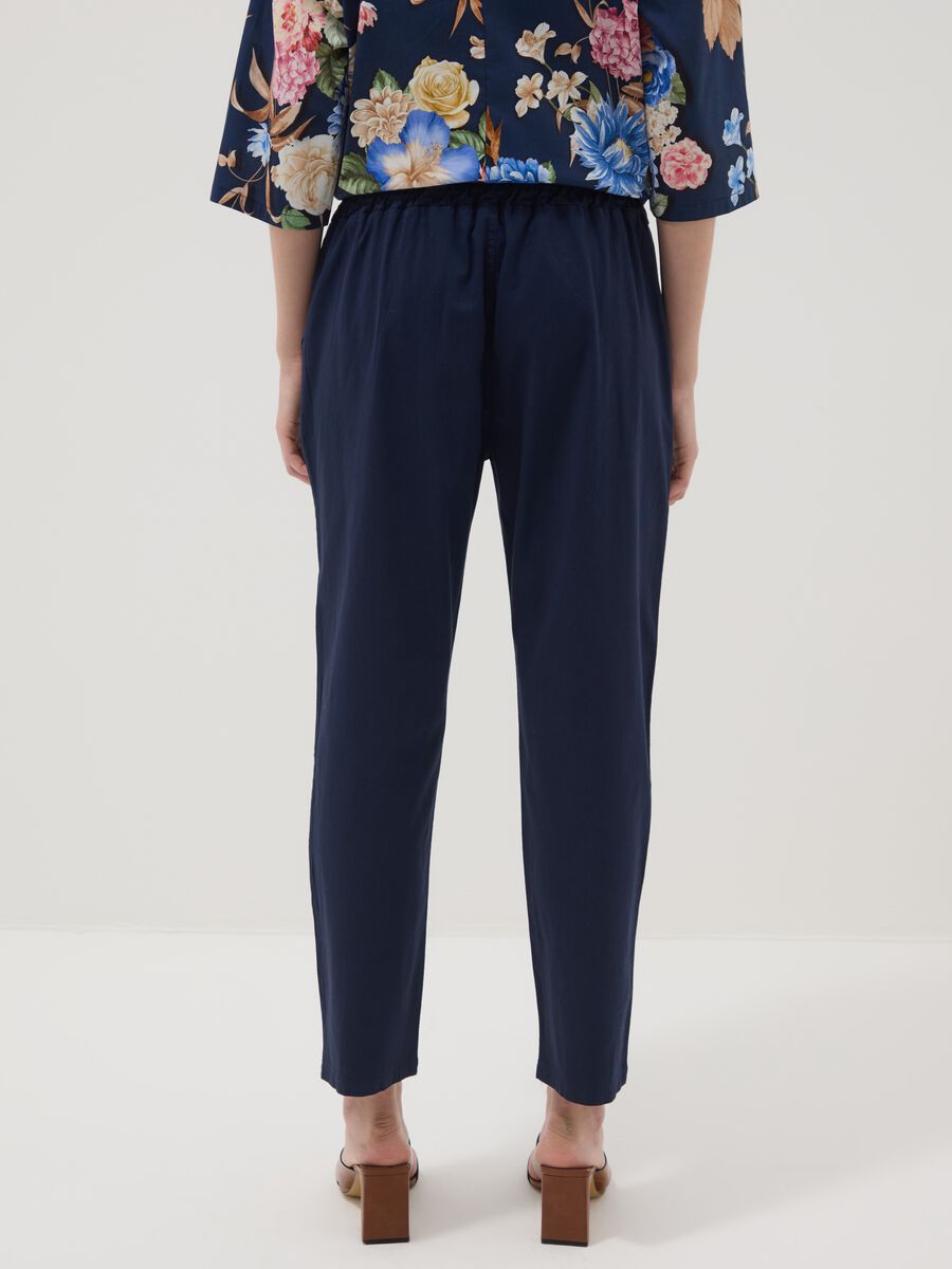 Pantaloni blu in cotone elasticizzato_2