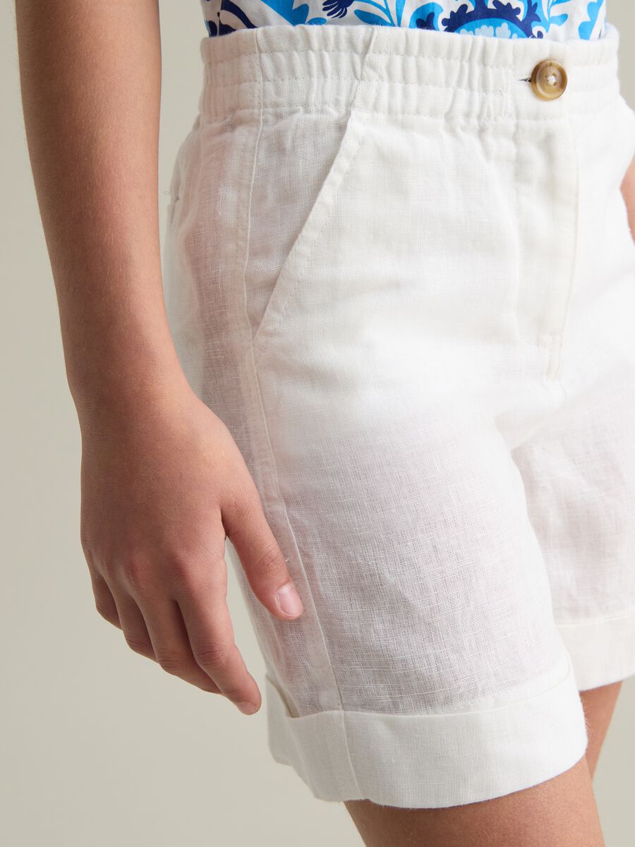 Girls' white linen shorts with regular fit_3