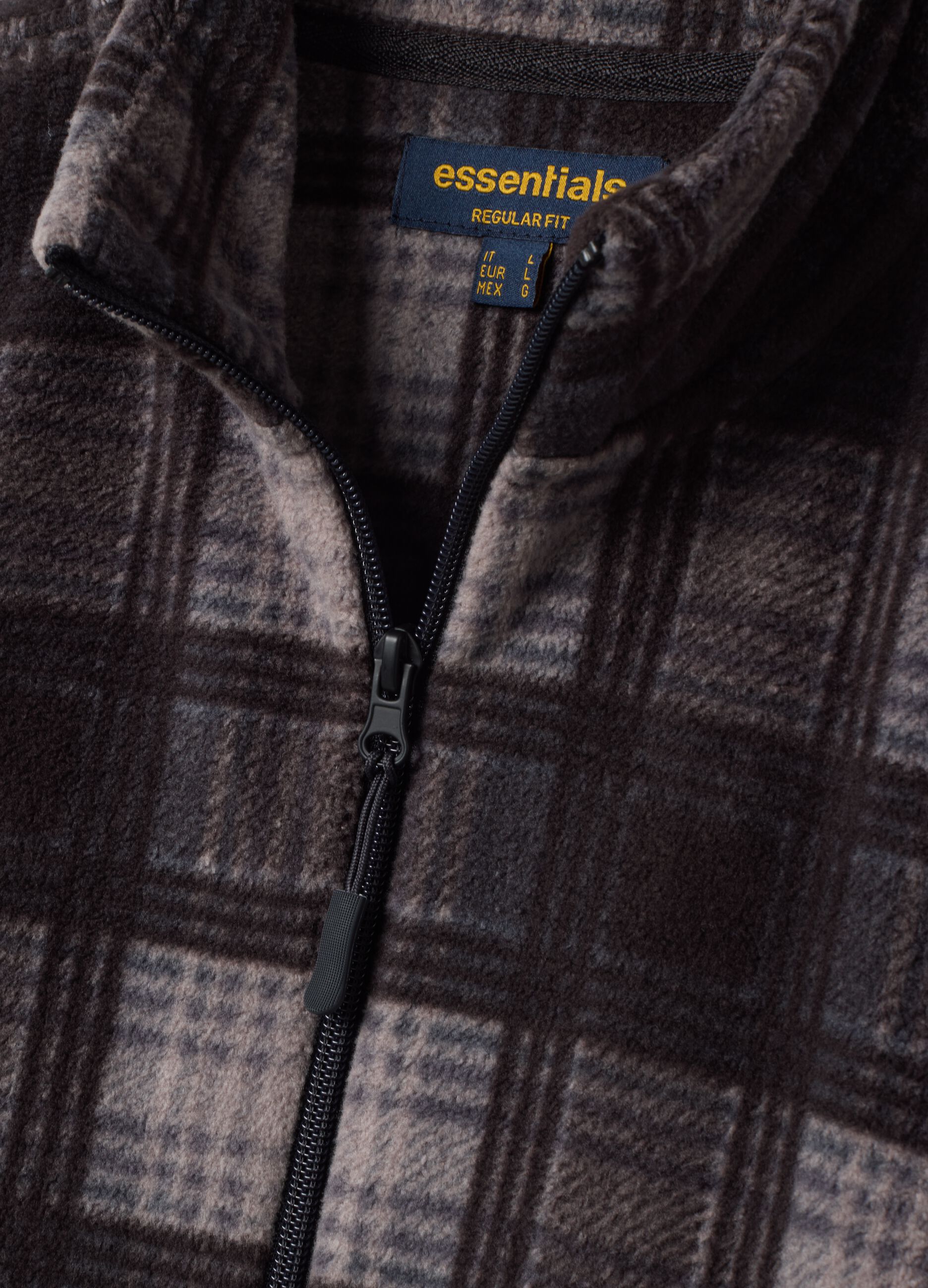 Grey checked fleece sweatshirt with fleece collar, regular fit