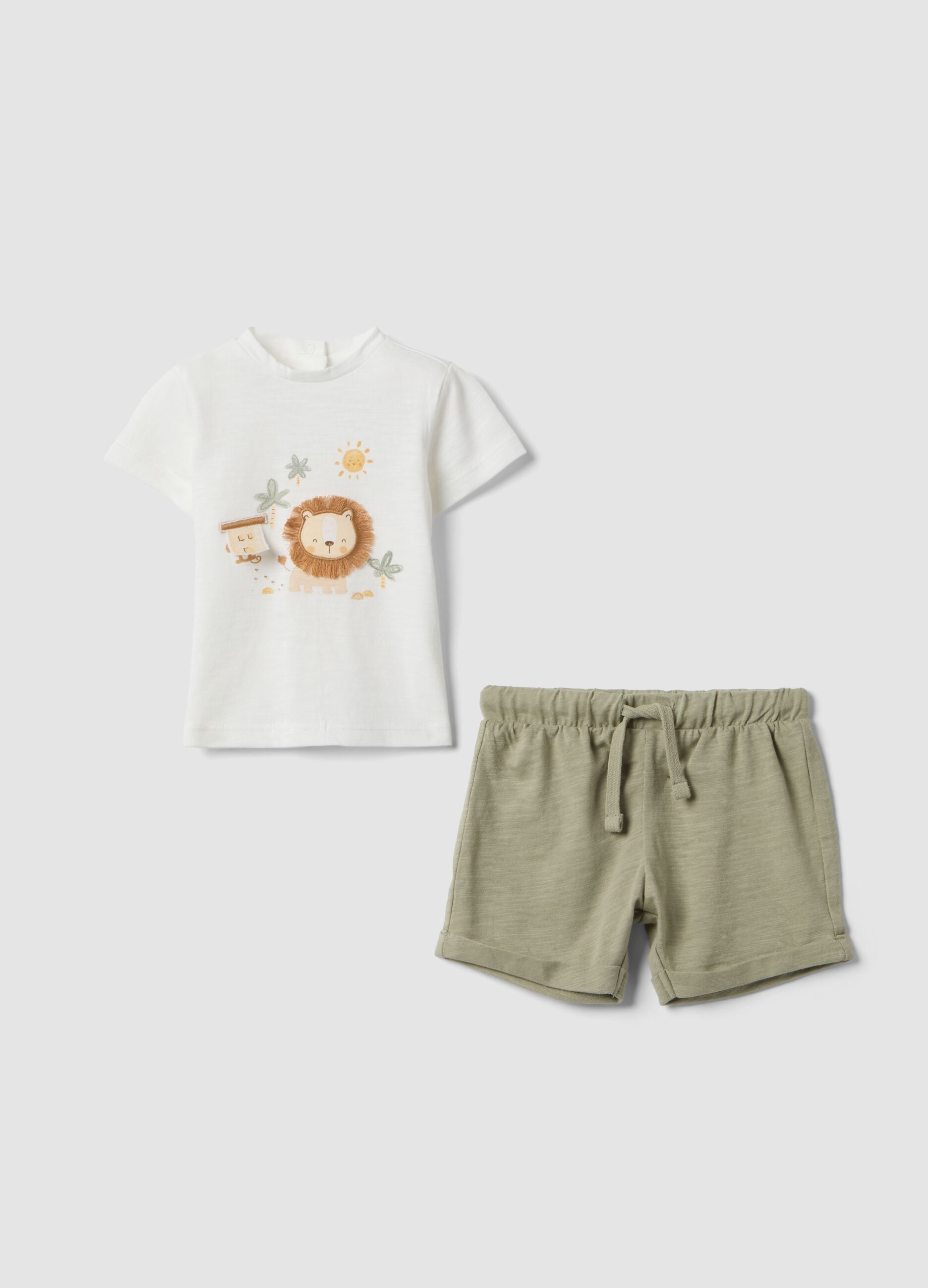 White organic cotton set with T-shirt and shorts