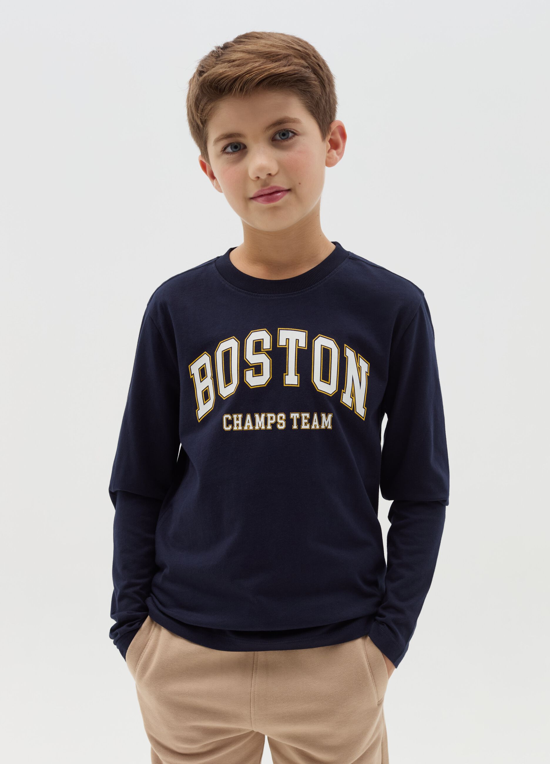 Long-sleeved T-shirt with college print