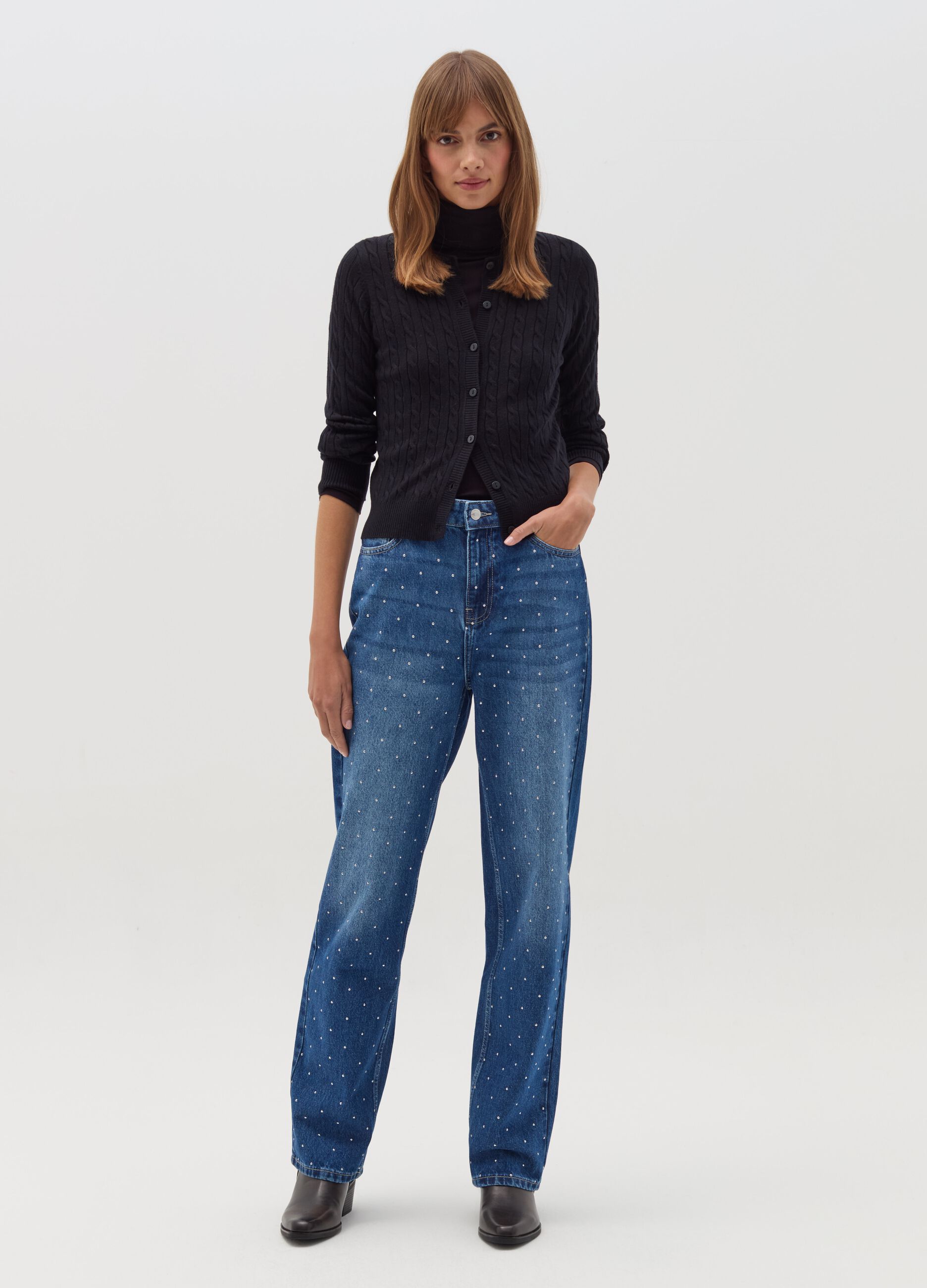 Ribbed cardigan with cable-knit design