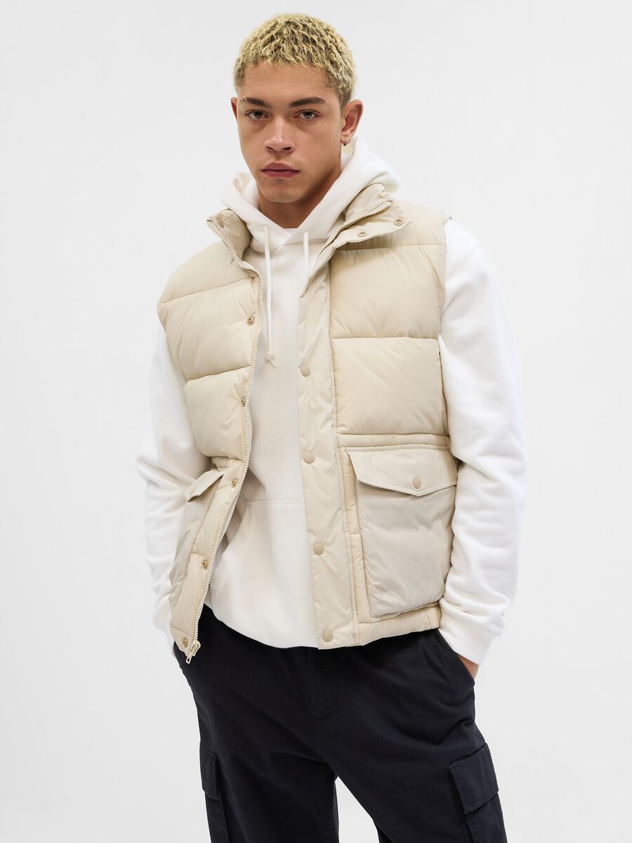 Gilet trapuntato a collo alto_0
