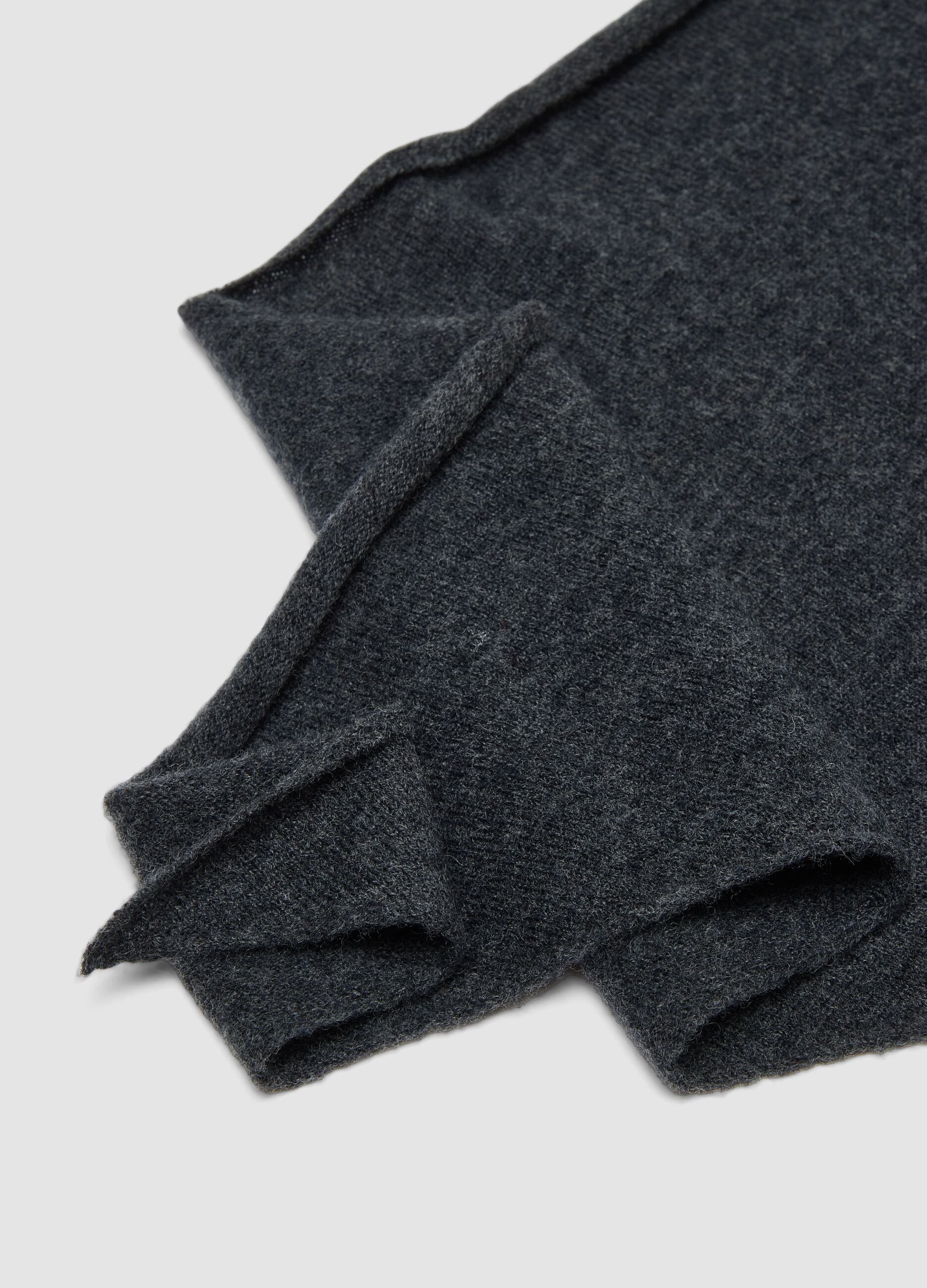 Grey pure wool scarf