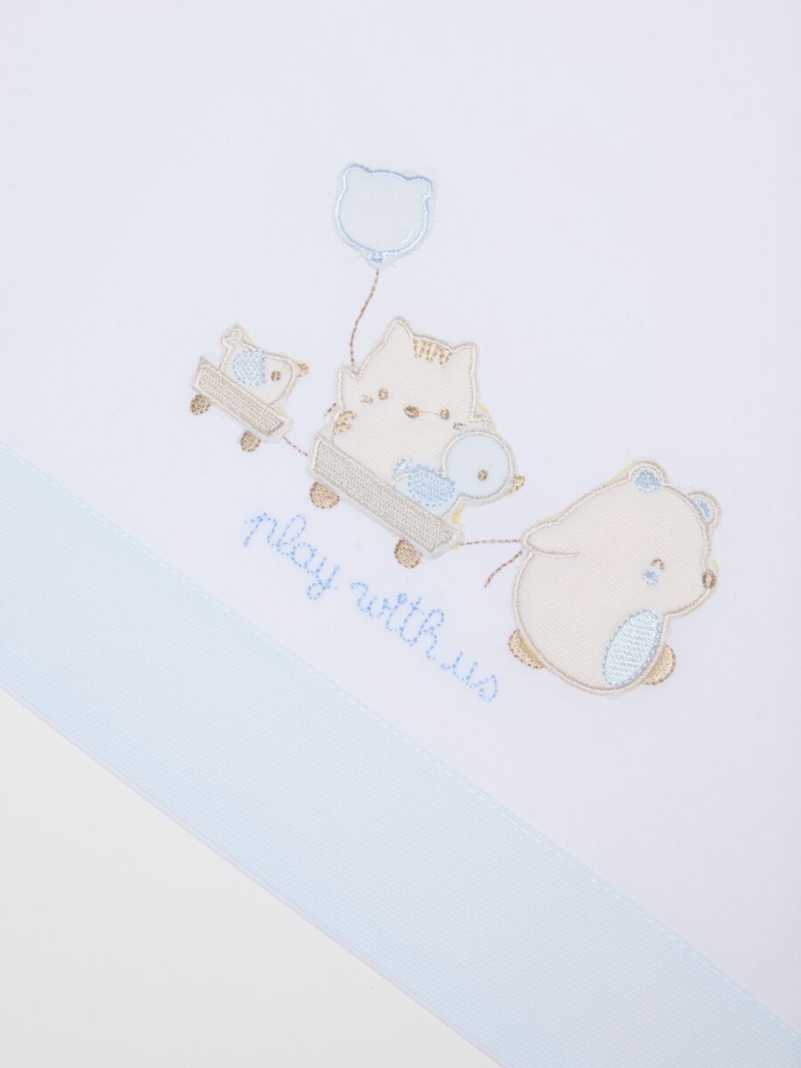Blue and white pure cotton cot sheet with embroidery_2