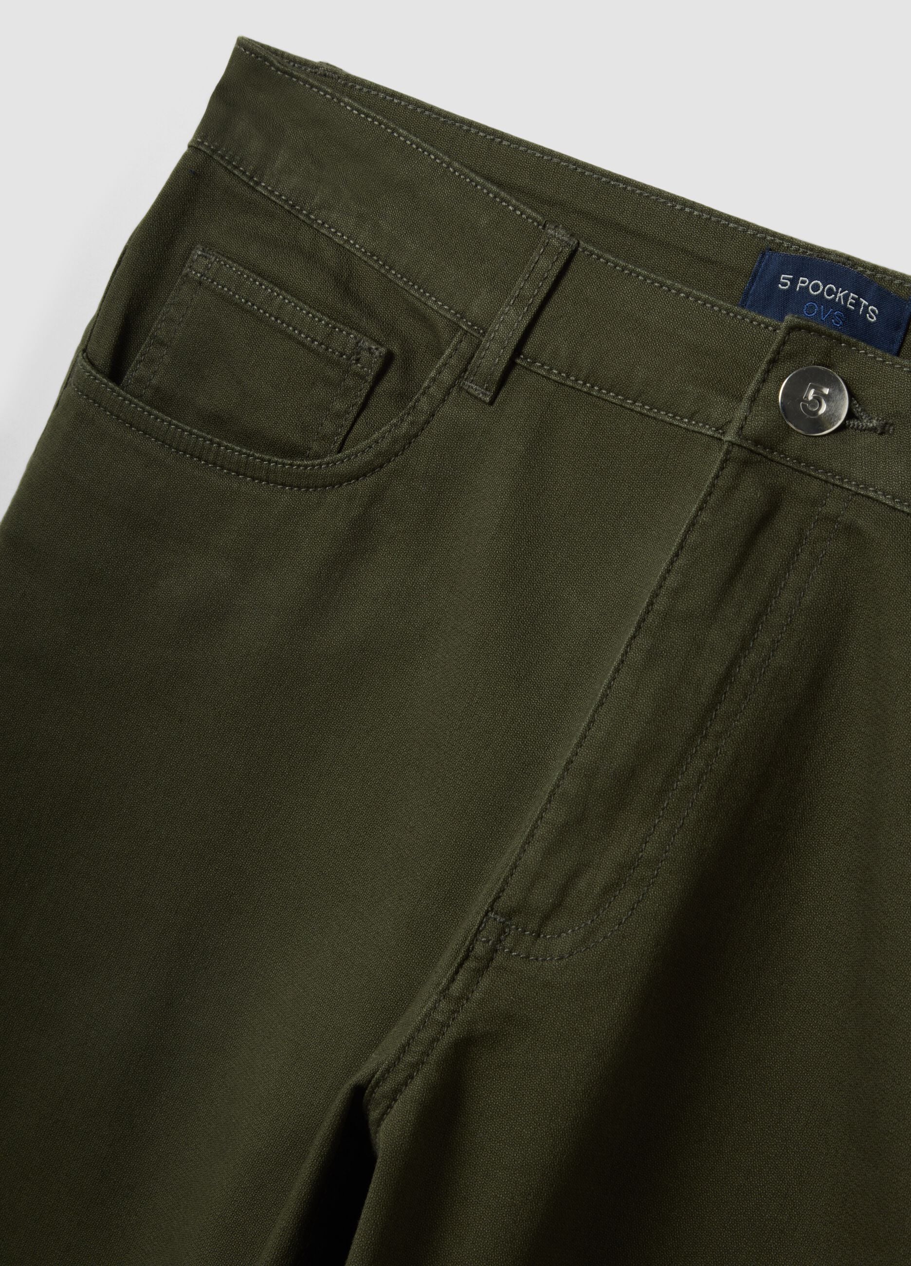 Bermuda verdi in cotone elasticizzato regular fit