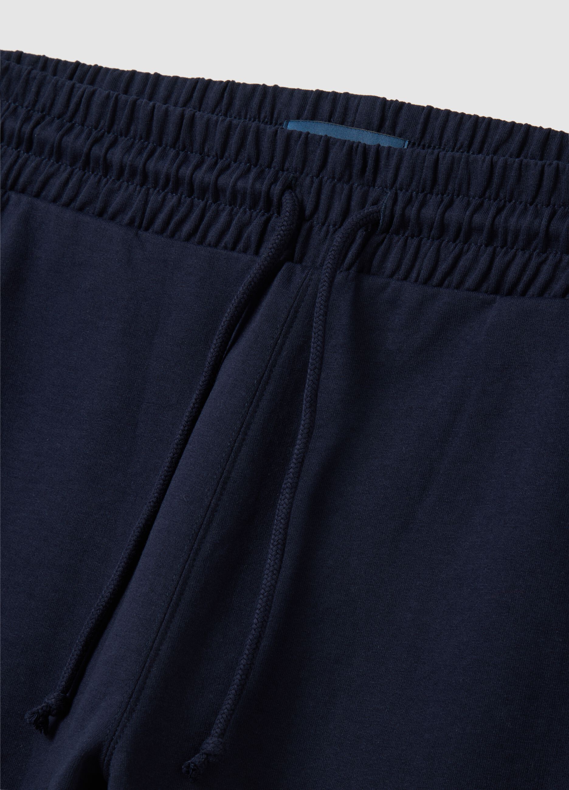 Men's blue cotton blend shorts, regular fit with back pocket
