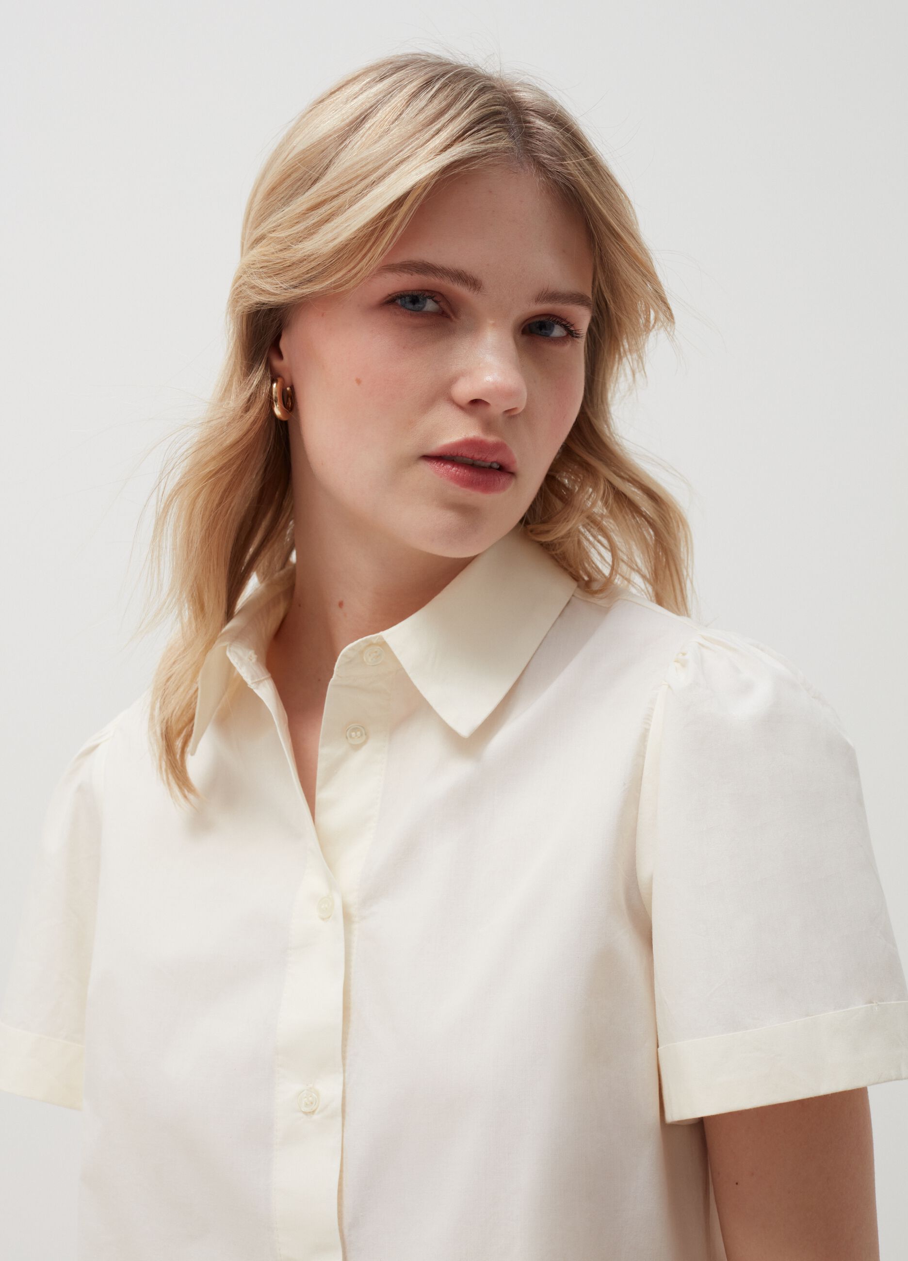 Camicia con maniche deals corte a palloncino