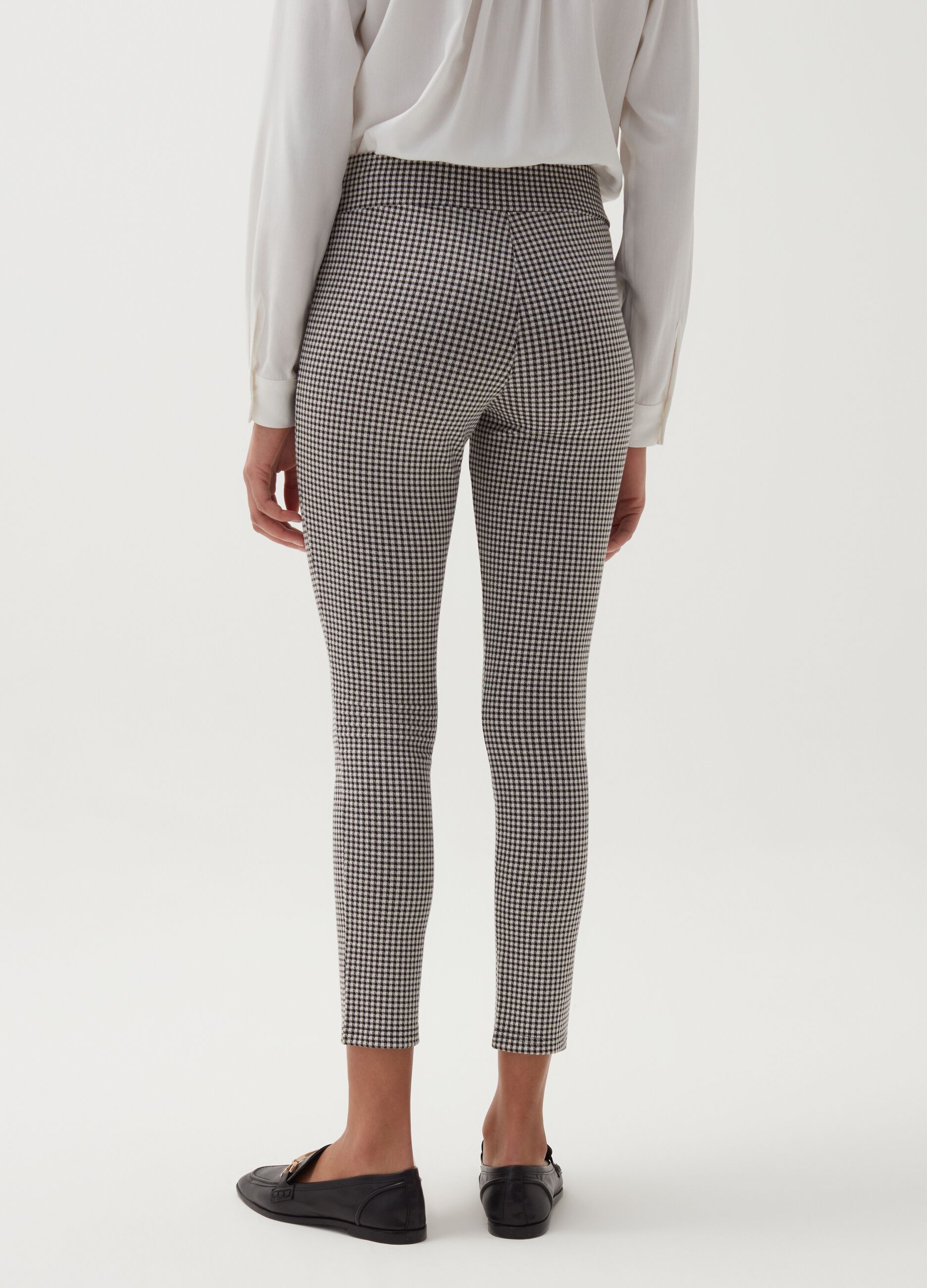 Viscose crop leggings with button