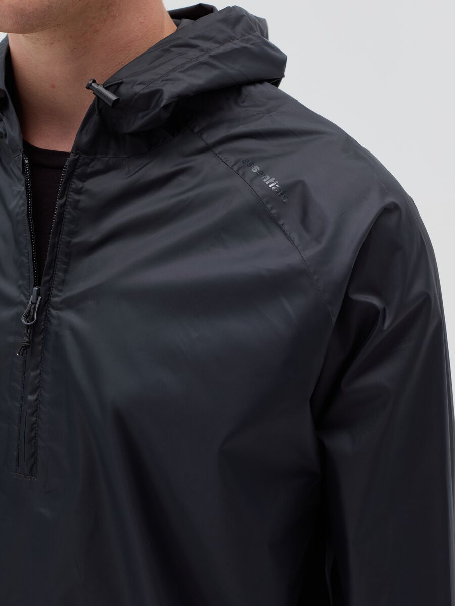 Essential waterproof half-zip jacket_3