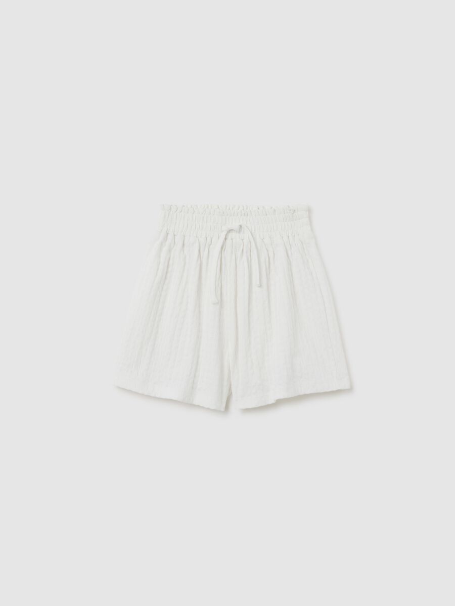 Girls' white cotton shorts in regular fit_0
