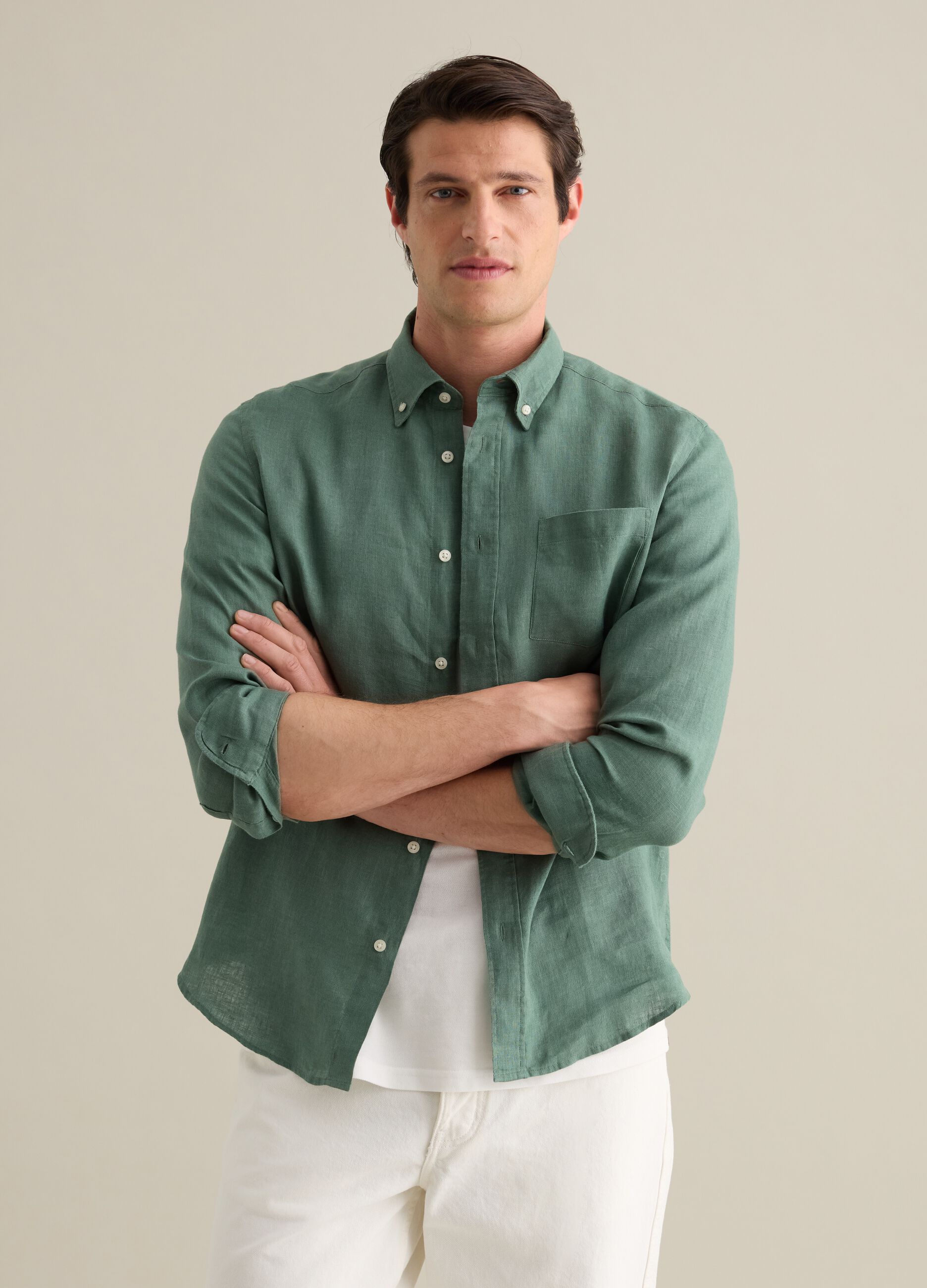 Camicia da uomo in puro lino verde regular fit con colletto button down