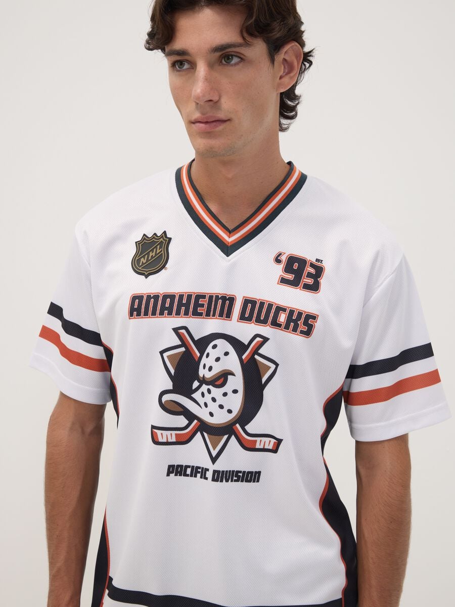 White sports T-shirt with Anaheim Ducks print_1