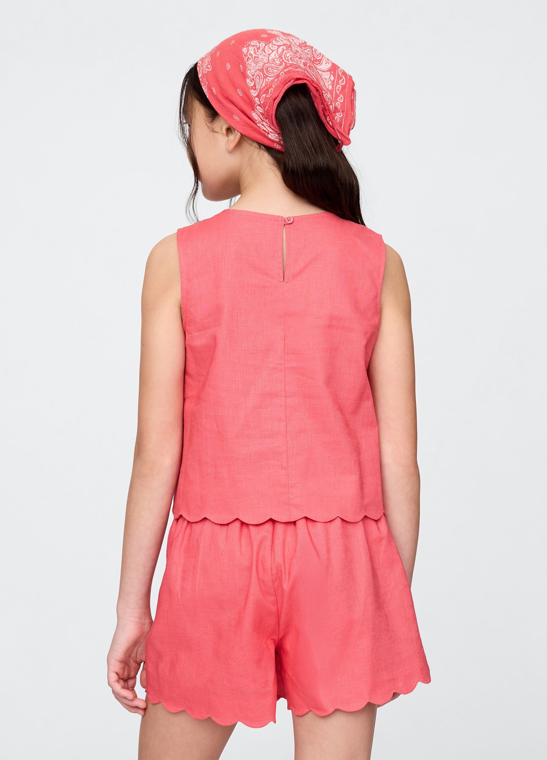 Sleeveless Pink Top with Scalloped Edge