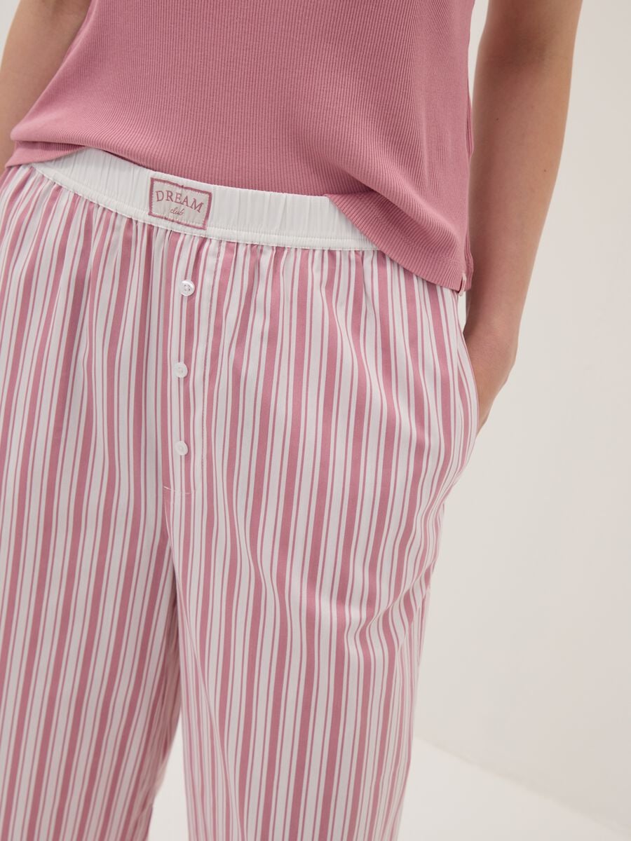Pantaloni pigiama rosa in cotone organico a righe regular fit_3