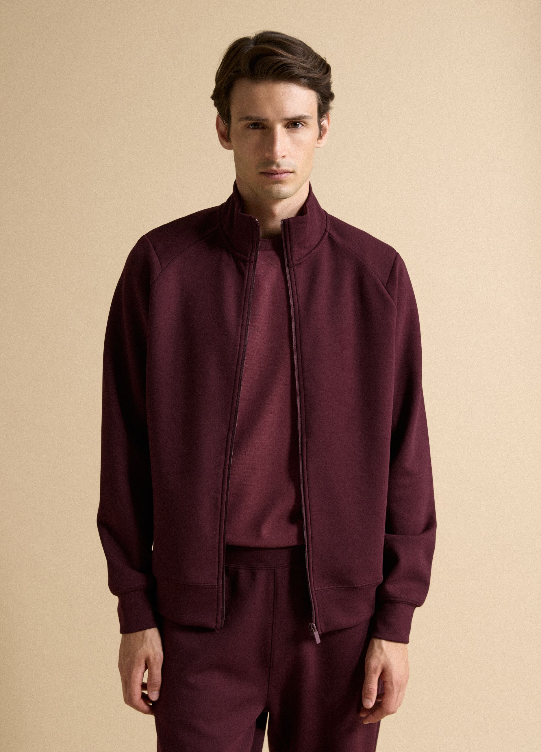 Full-zip rossa con colletto in tessuto elasticizzato Easy Dry regular fit